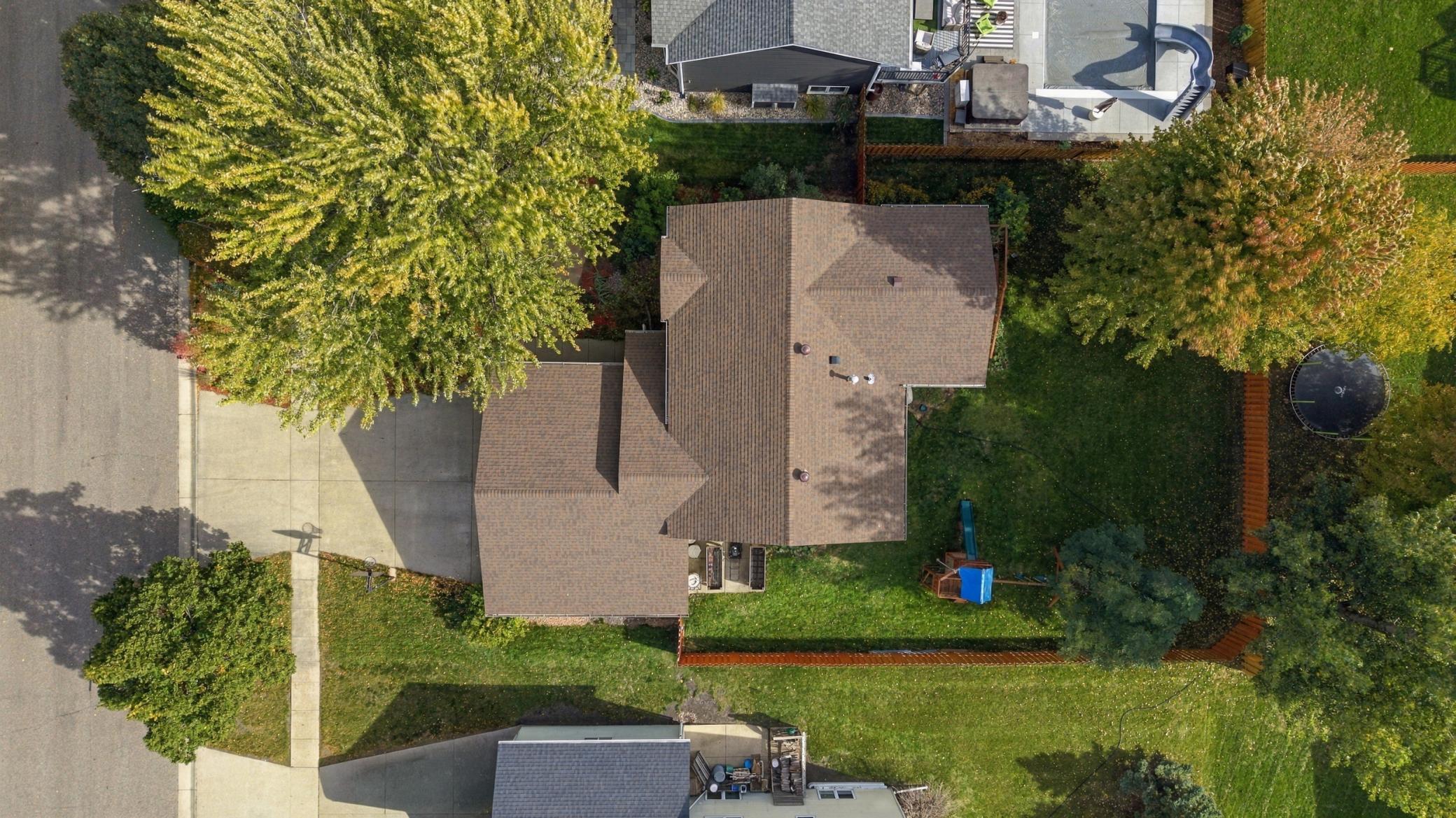 1992 single family home for sale at 1115 Sommerset Drive in West Fargo, ND — 4 bed, 2 bath (photo 42 of 45)