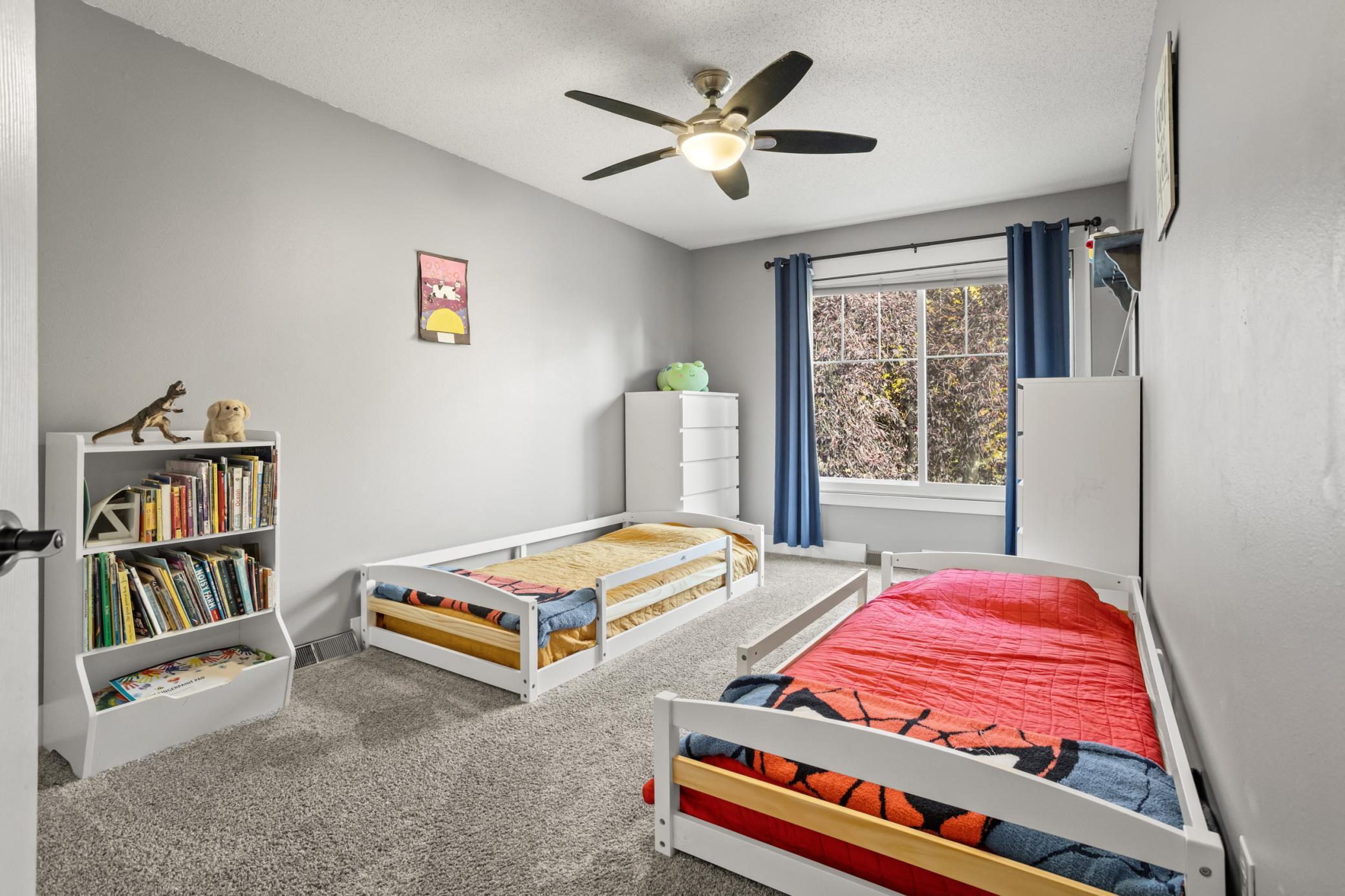 1990 single family home for sale at 2816 39 1/2 Avenue S in Fargo, ND — 6 bed, 4 bath (photo 25 of 55)