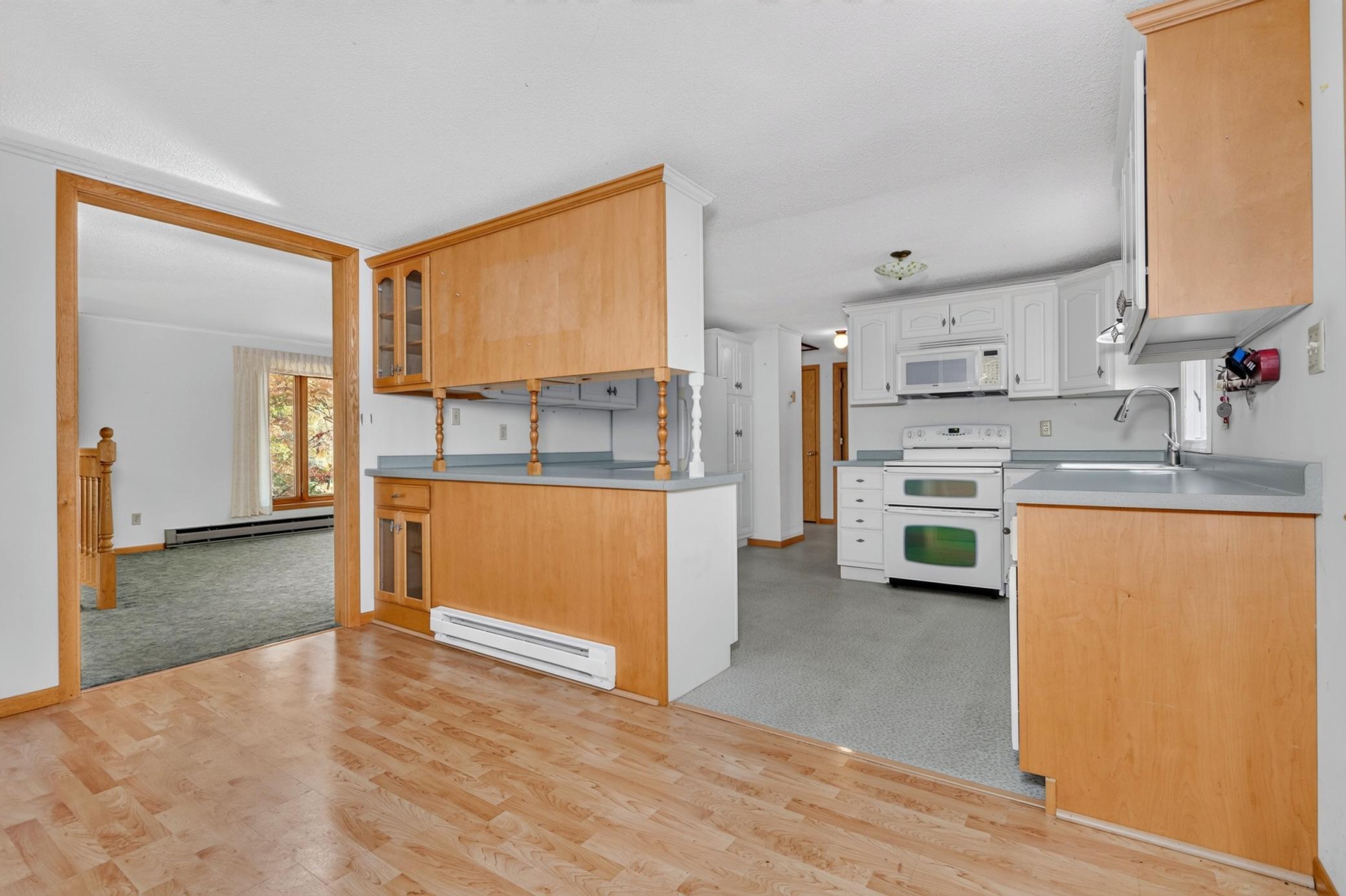 1979 single family home for sale at 2200 SW 16th Street in Grand Rapids, MN — 3 bed, 3 bath (photo 13 of 63)