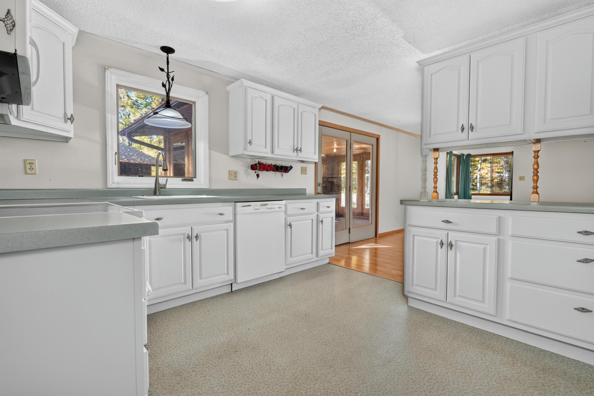 1979 single family home for sale at 2200 SW 16th Street in Grand Rapids, MN — 3 bed, 3 bath (photo 15 of 63)