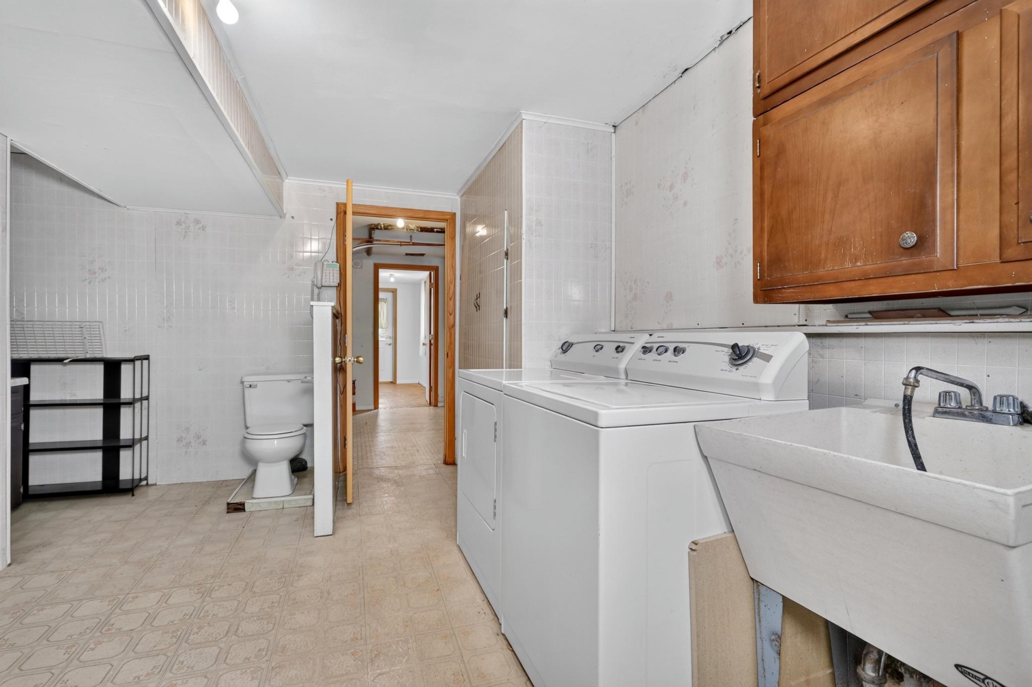 1979 single family home for sale at 2200 SW 16th Street in Grand Rapids, MN — 3 bed, 3 bath (photo 37 of 63)