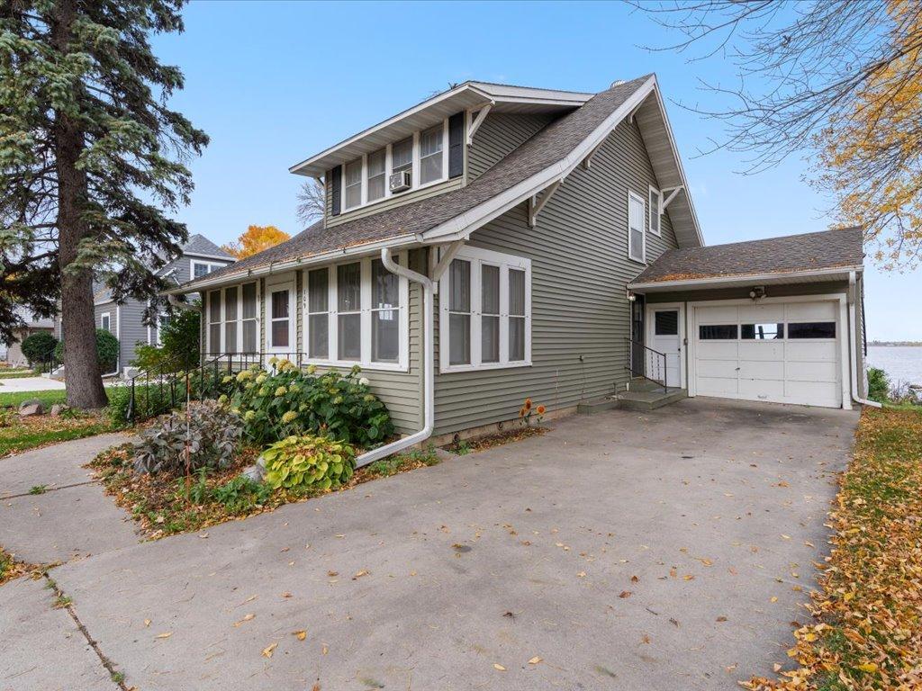 1925 single family home for sale at 109 Lake Street E in Osakis, MN — 3 bed, 2 bath (photo 23 of 34)