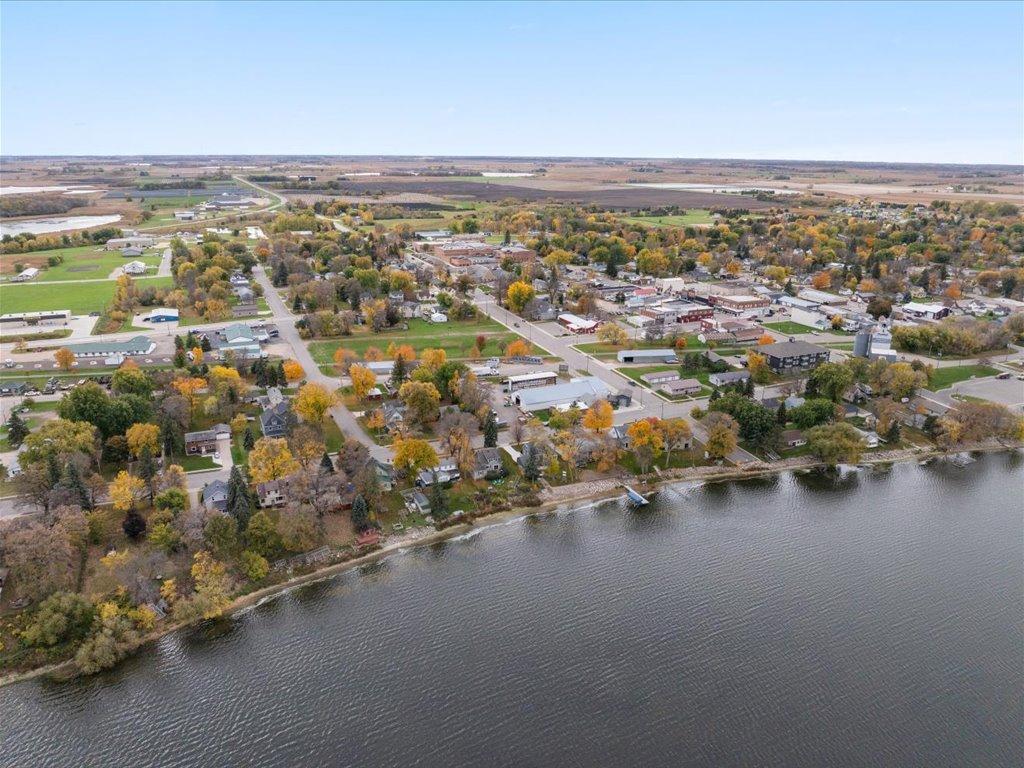 1925 single family home for sale at 109 Lake Street E in Osakis, MN — 3 bed, 2 bath (photo 27 of 34)