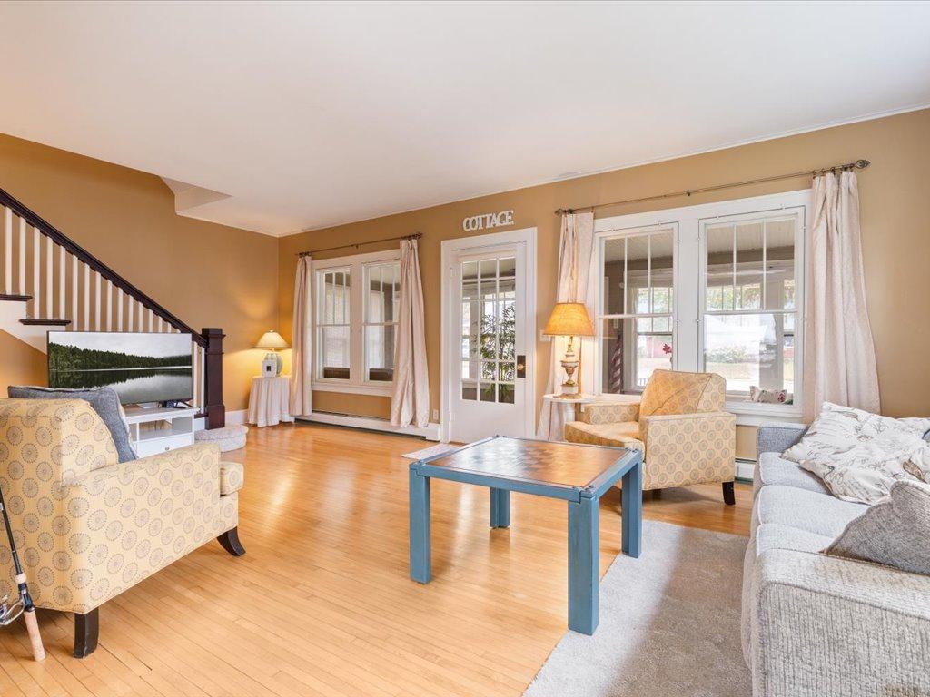 1925 single family home for sale at 109 Lake Street E in Osakis, MN — 3 bed, 2 bath (photo 4 of 34)