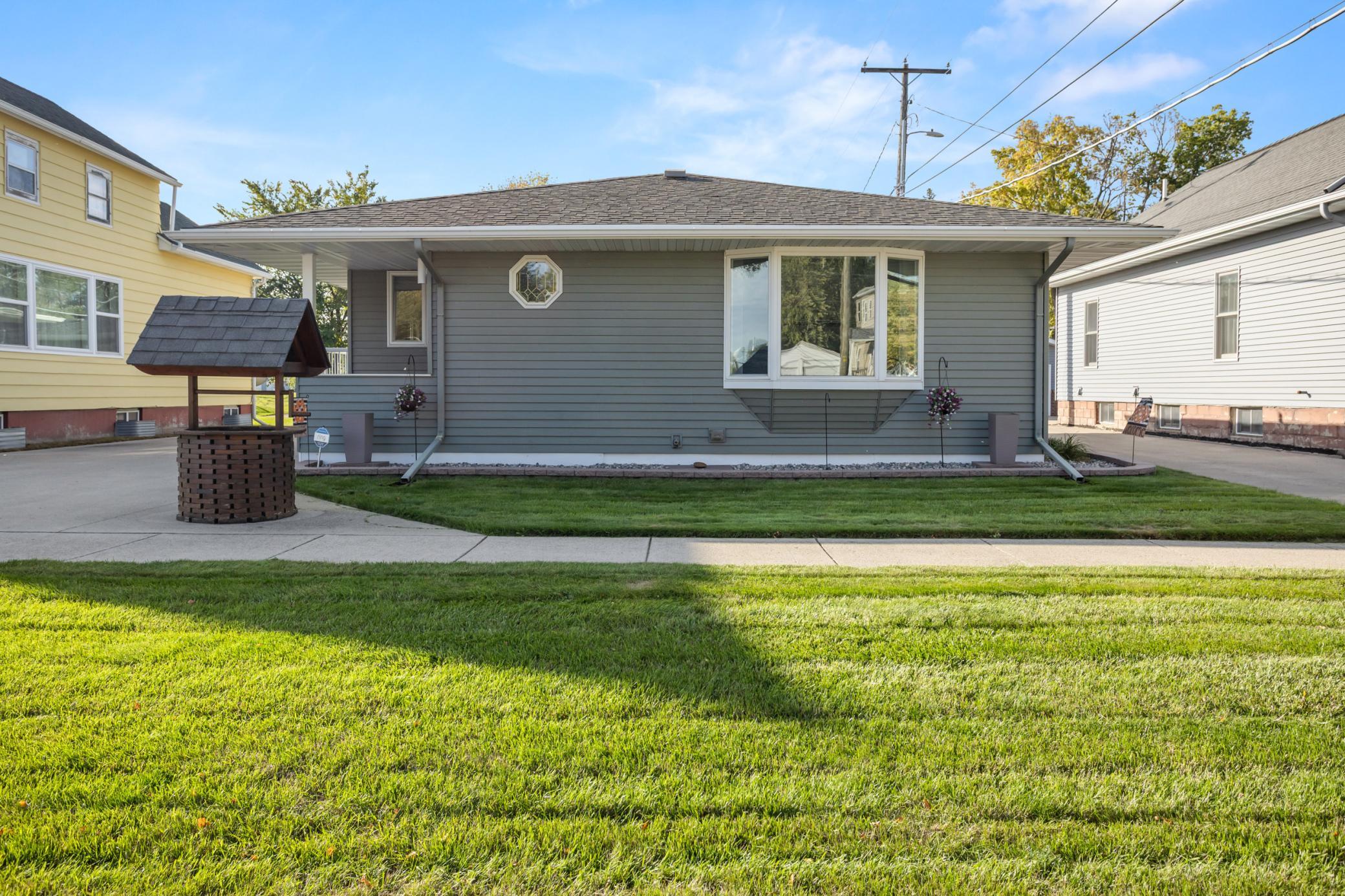1971 single family home for sale at 115 3rd Avenue S in Wahpeton, ND — 3 bed, 1 bath