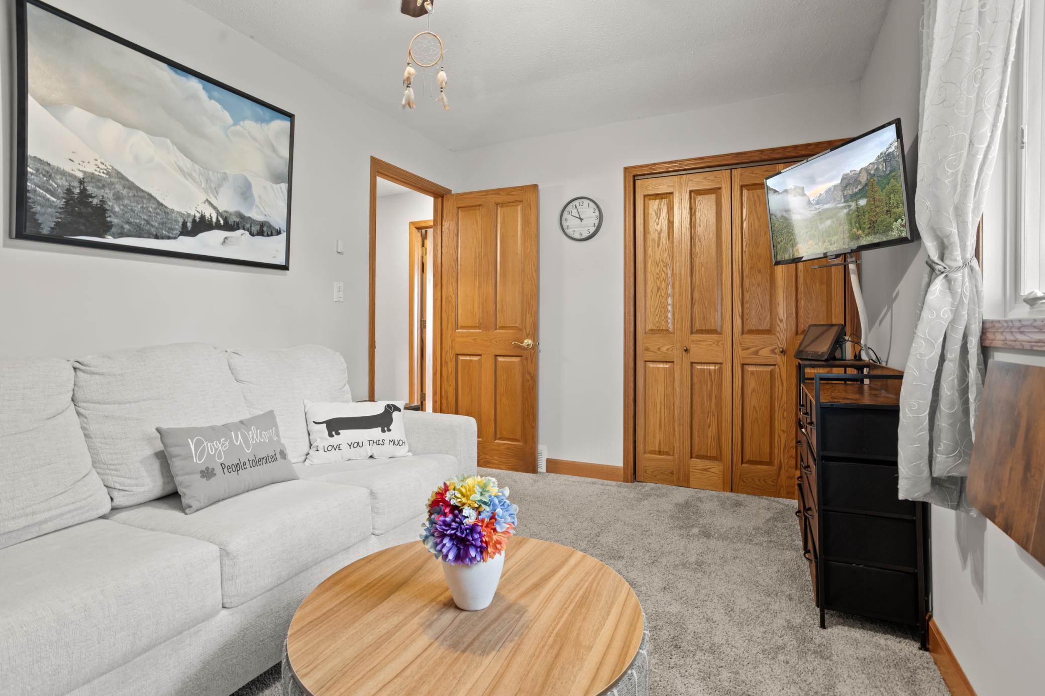 1971 single family home for sale at 115 3rd Avenue S in Wahpeton, ND — 3 bed, 1 bath (photo 21 of 47)