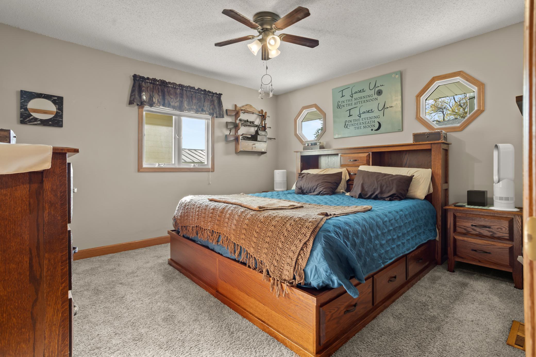 1971 single family home for sale at 115 3rd Avenue S in Wahpeton, ND — 3 bed, 1 bath (photo 22 of 47)