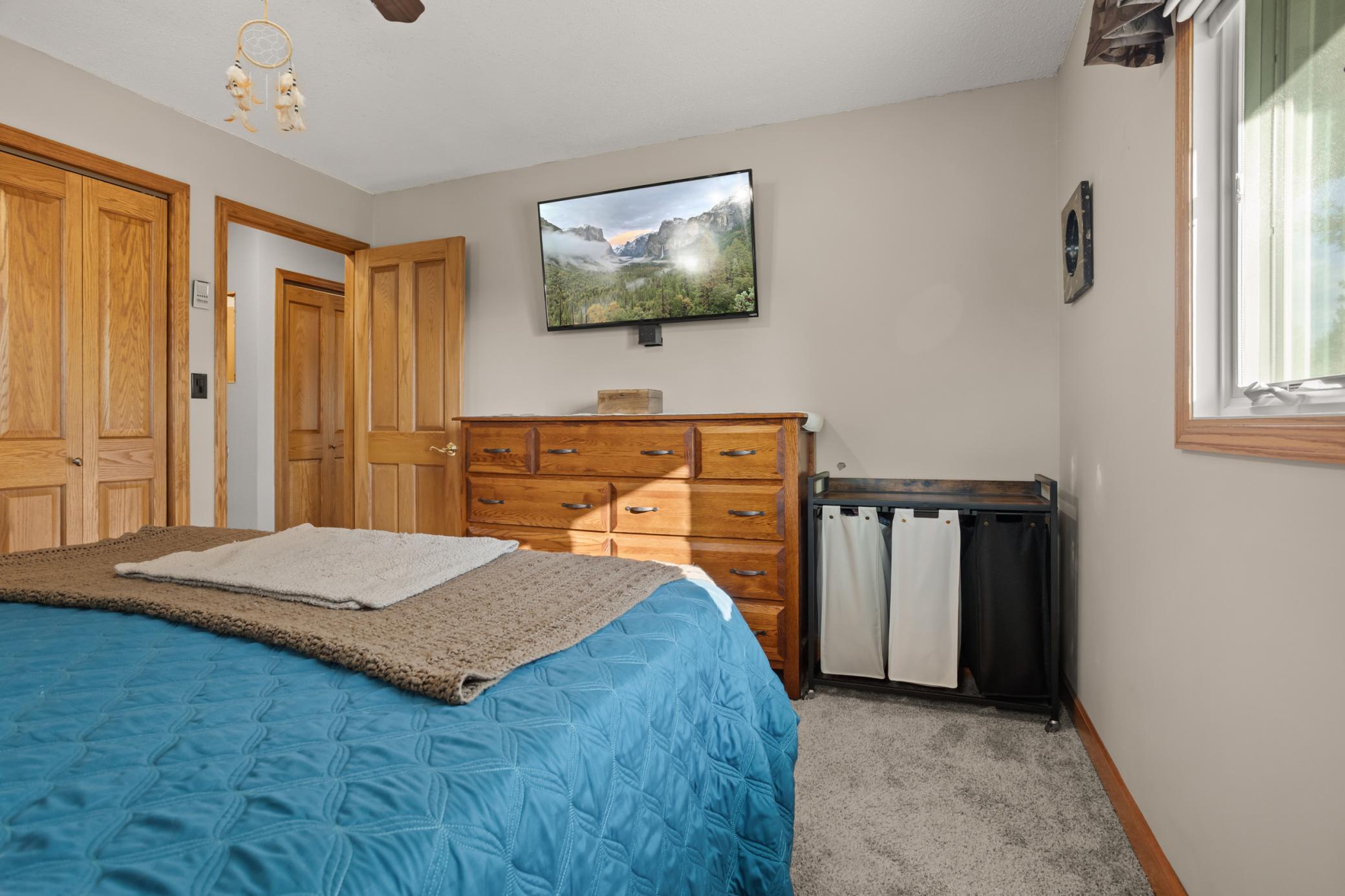 1971 single family home for sale at 115 3rd Avenue S in Wahpeton, ND — 3 bed, 1 bath (photo 24 of 47)