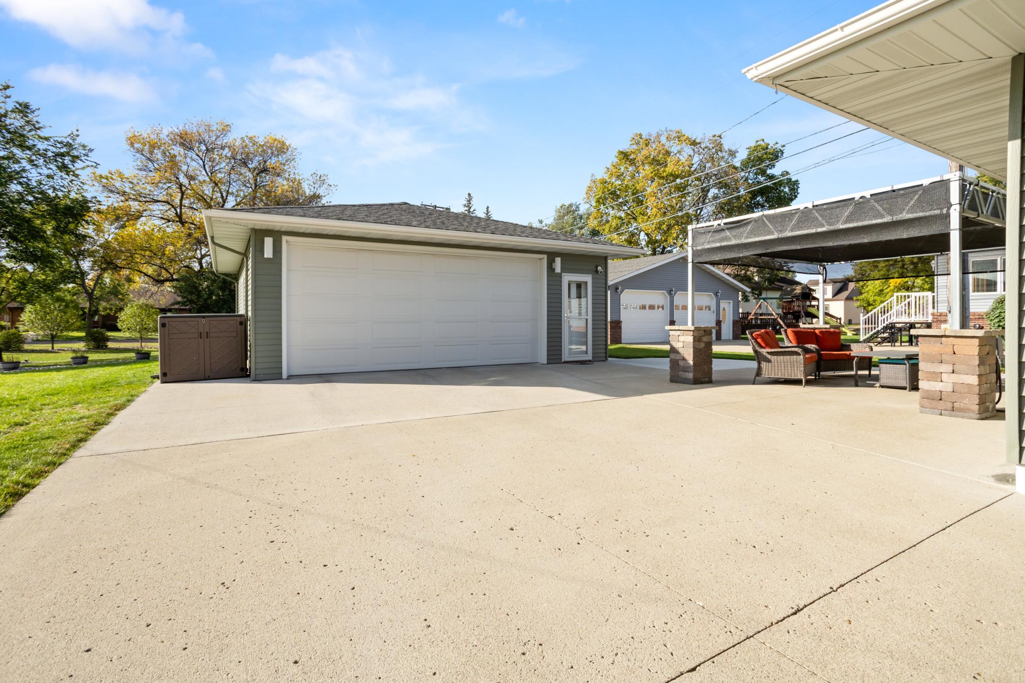 1971 single family home for sale at 115 3rd Avenue S in Wahpeton, ND — 3 bed, 1 bath (photo 30 of 47)