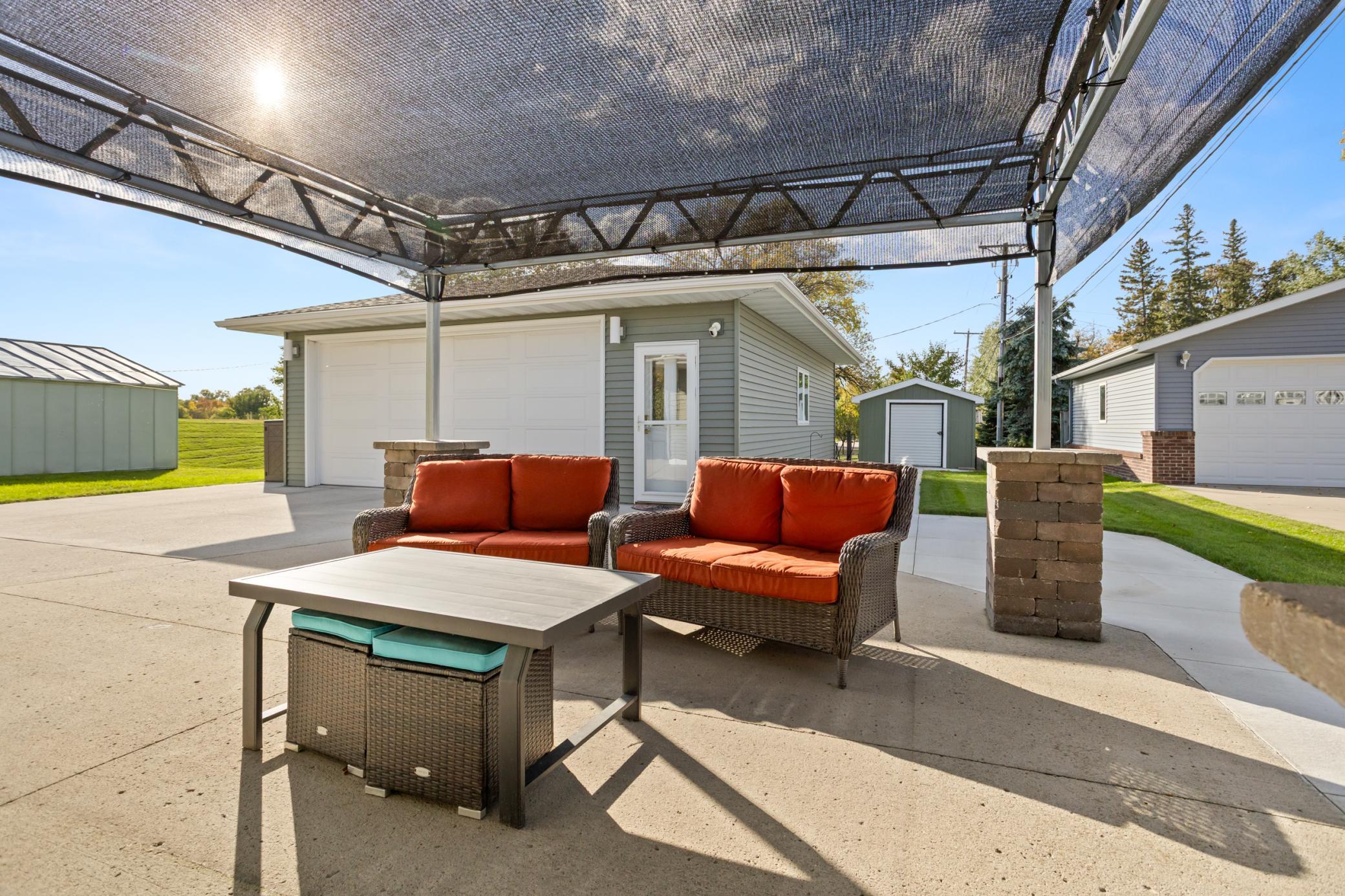 1971 single family home for sale at 115 3rd Avenue S in Wahpeton, ND — 3 bed, 1 bath (photo 32 of 47)