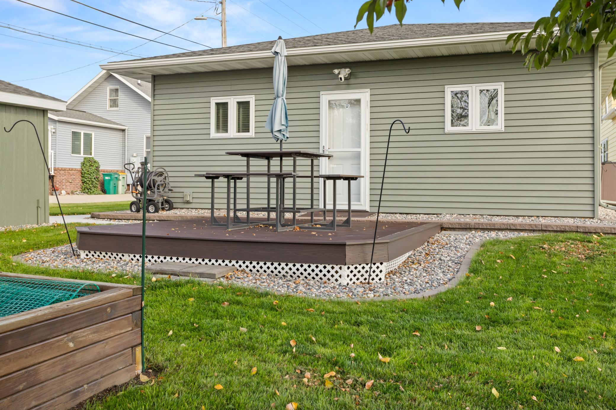 1971 single family home for sale at 115 3rd Avenue S in Wahpeton, ND — 3 bed, 1 bath (photo 38 of 47)