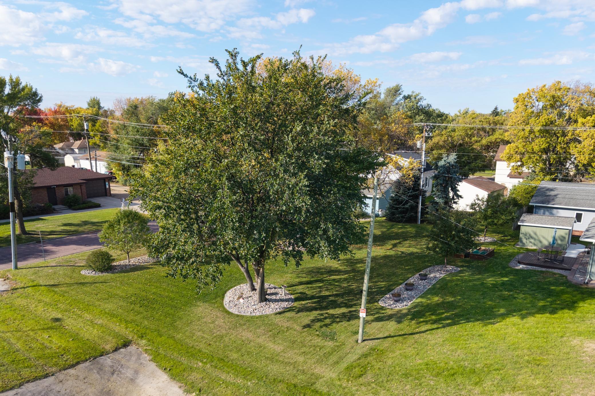 1971 single family home for sale at 115 3rd Avenue S in Wahpeton, ND — 3 bed, 1 bath (photo 40 of 47)