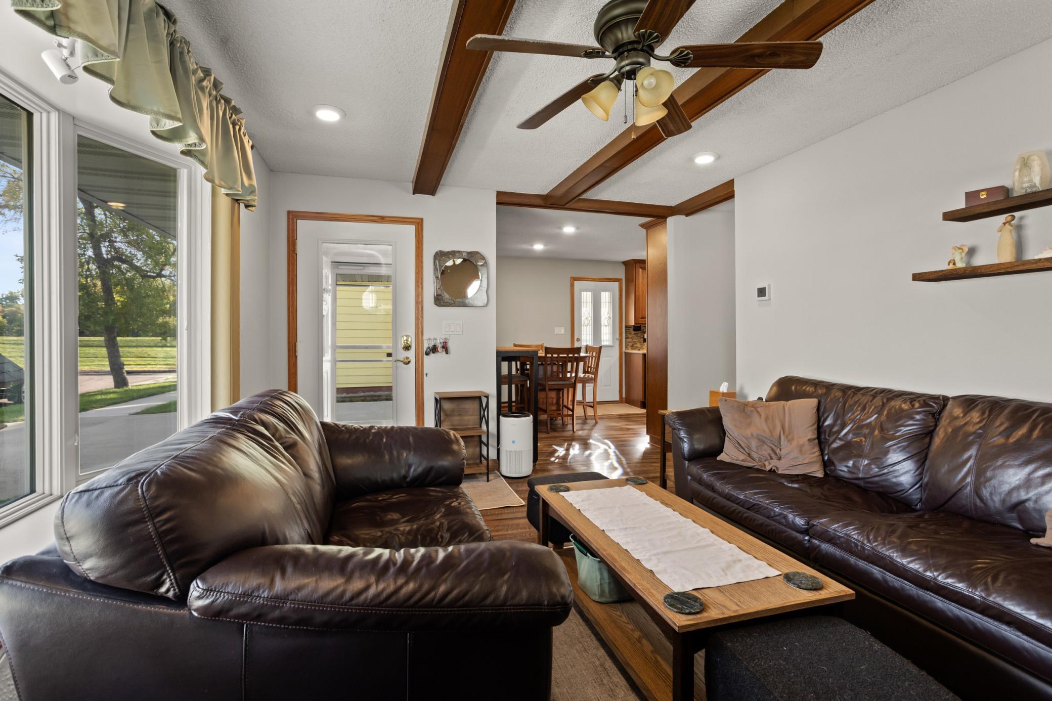 1971 single family home for sale at 115 3rd Avenue S in Wahpeton, ND — 3 bed, 1 bath (photo 10 of 47)
