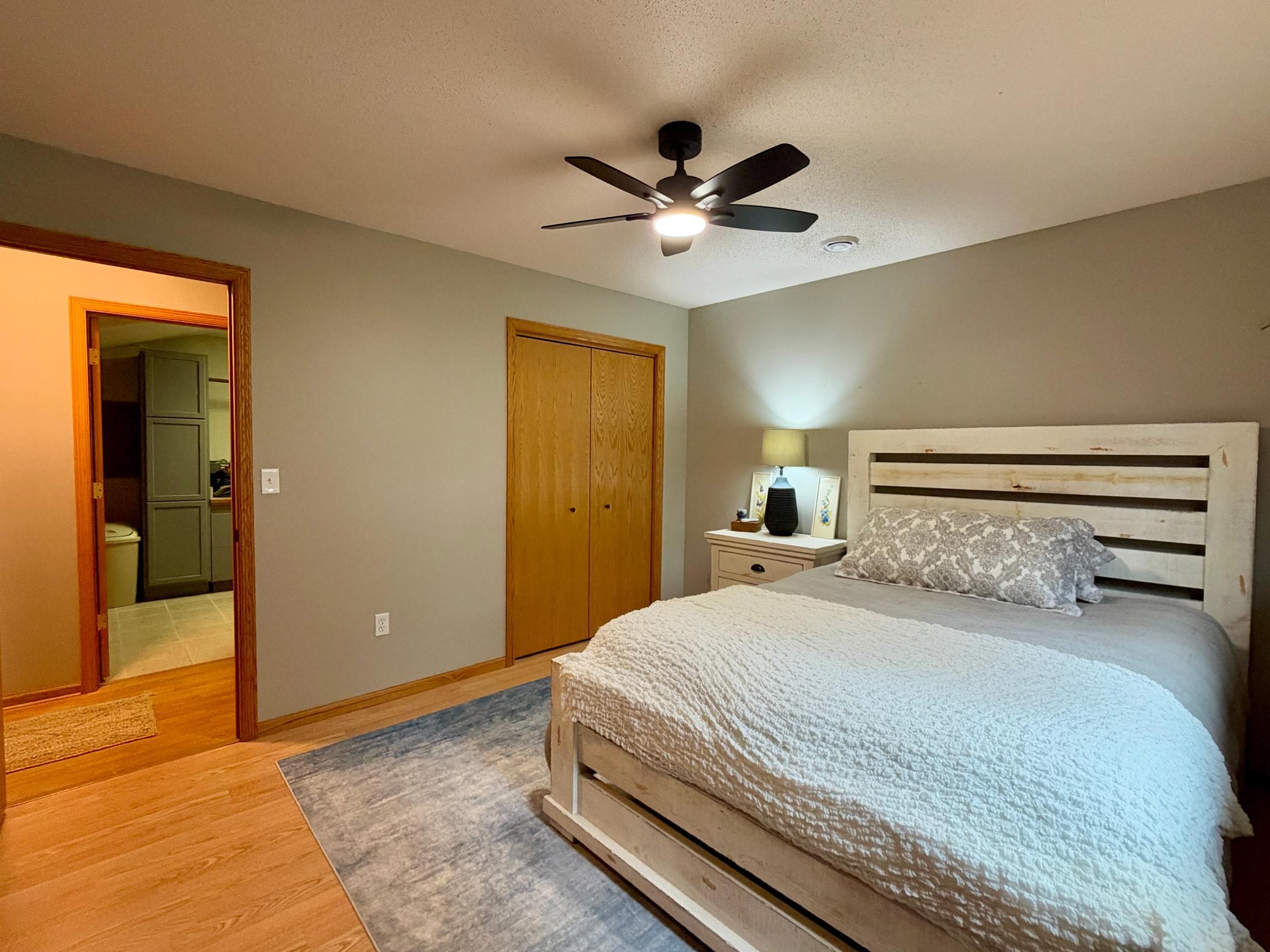 1999 single family home for sale at 3001 9th Avenue S in Moorhead, MN — 4 bed, 3 bath (photo 24 of 35)