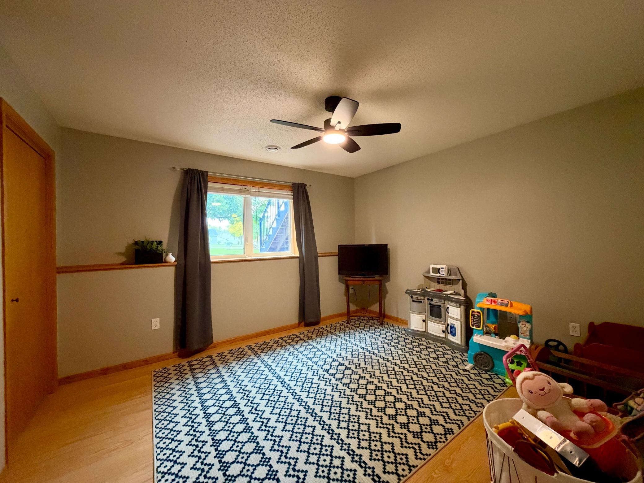 1999 single family home for sale at 3001 9th Avenue S in Moorhead, MN — 4 bed, 3 bath (photo 26 of 35)