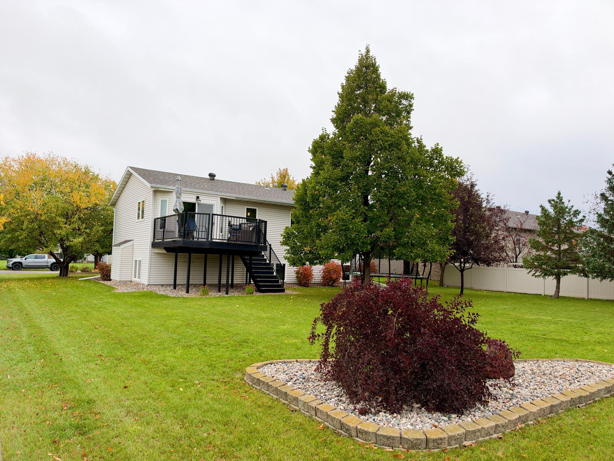 1999 single family home for sale at 3001 9th Avenue S in Moorhead, MN — 4 bed, 3 bath (photo 34 of 35)