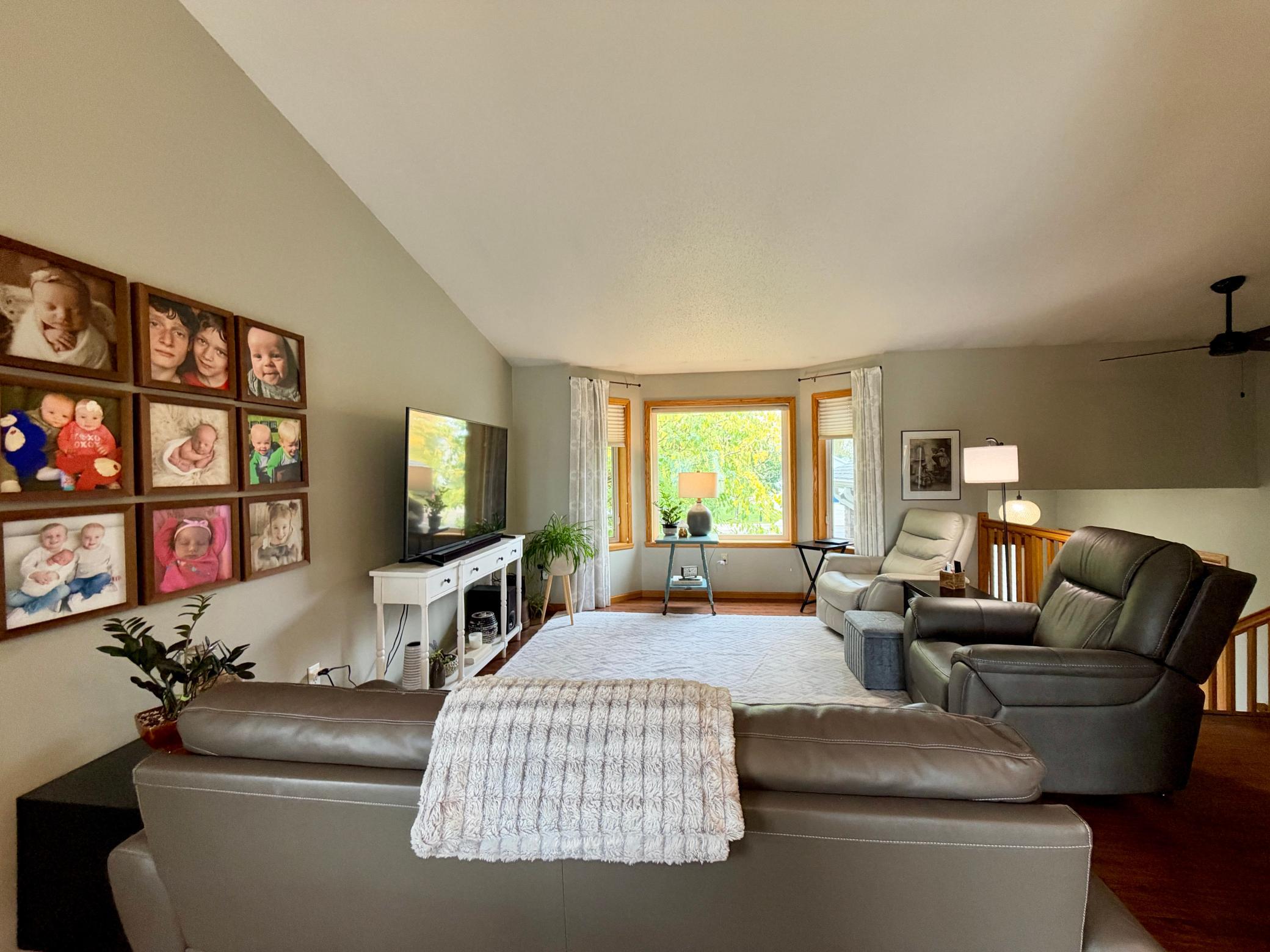1999 single family home for sale at 3001 9th Avenue S in Moorhead, MN — 4 bed, 3 bath (photo 6 of 35)