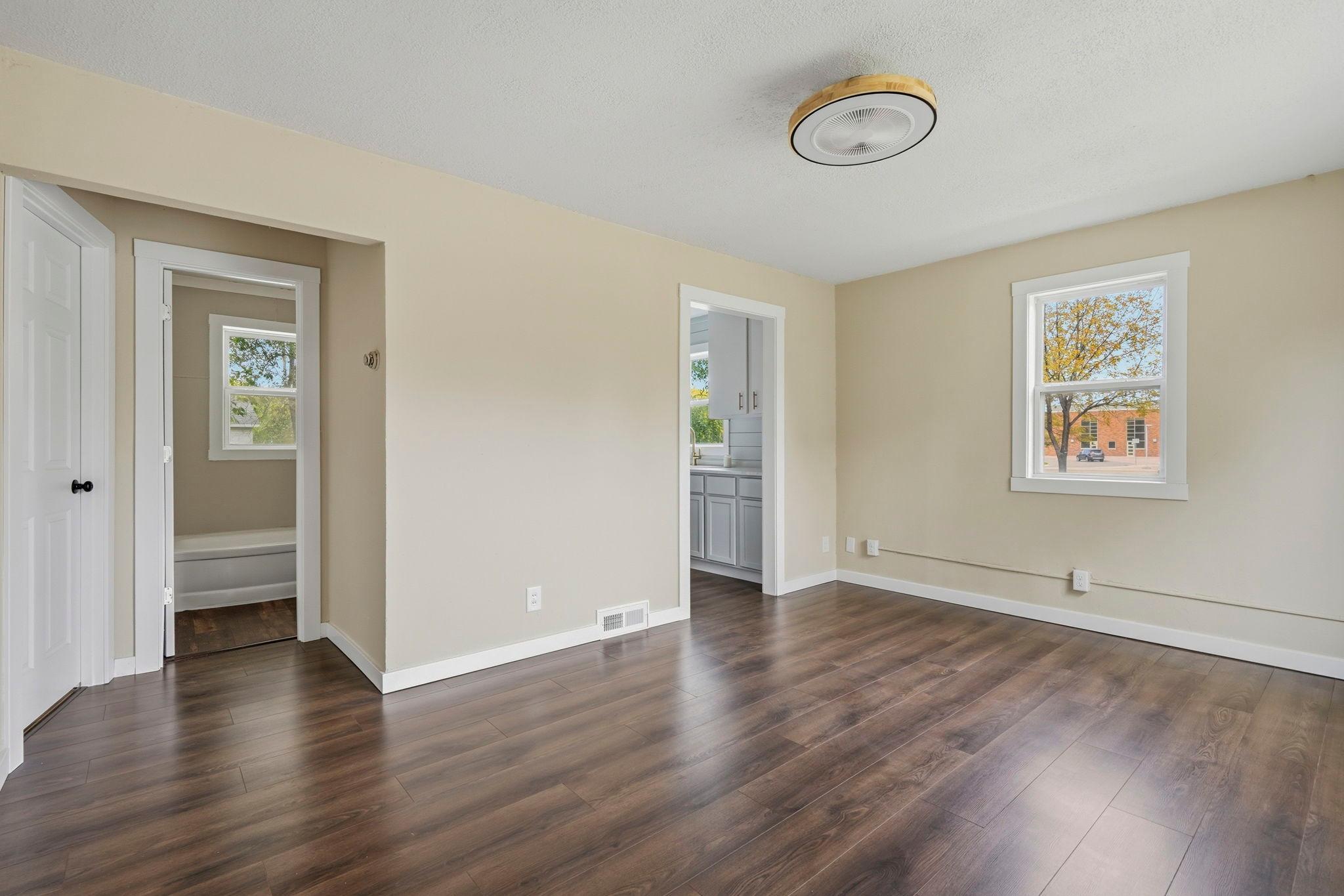 1940 single family home for sale at 1301 16th Street S in Fargo, ND — 2 bed, 1 bath (photo 3 of 27)