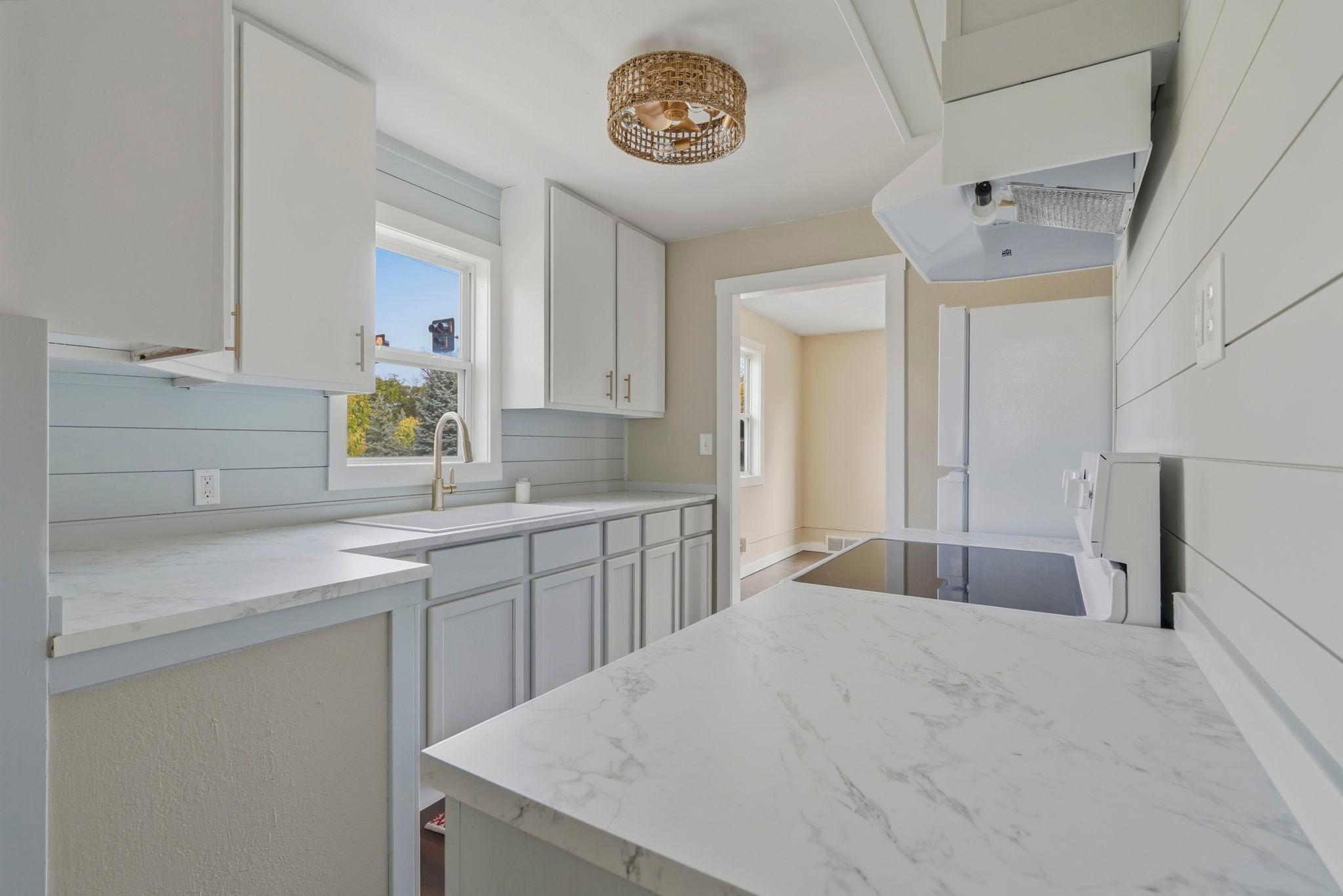 1940 single family home for sale at 1301 16th Street S in Fargo, ND — 2 bed, 1 bath (photo 8 of 27)