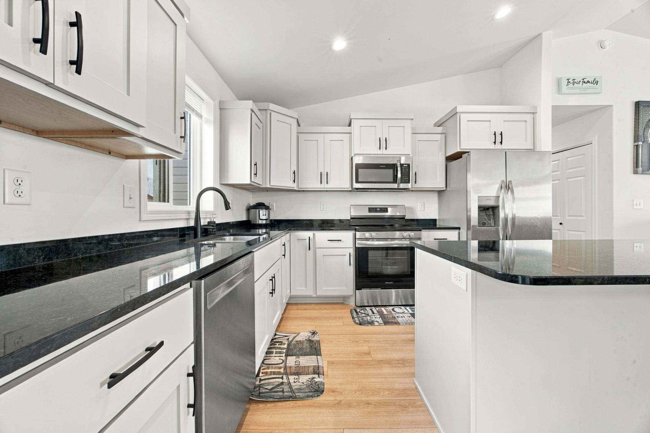 2024 single family home for sale at 838 2nd Avenue in Horace, ND — 4 bed, 3 bath (photo 12 of 40)