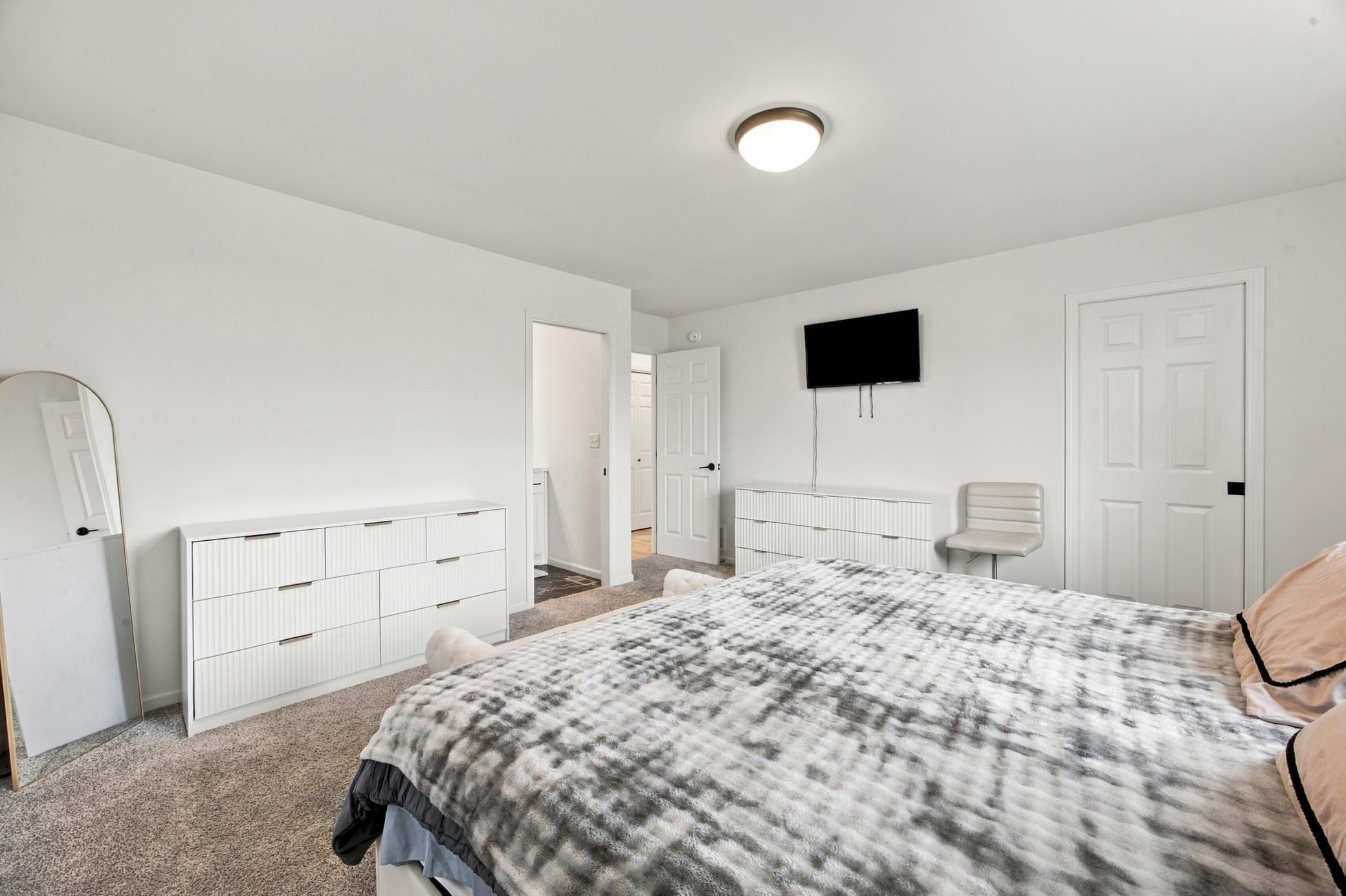 2024 single family home for sale at 838 2nd Avenue in Horace, ND — 4 bed, 3 bath (photo 17 of 40)