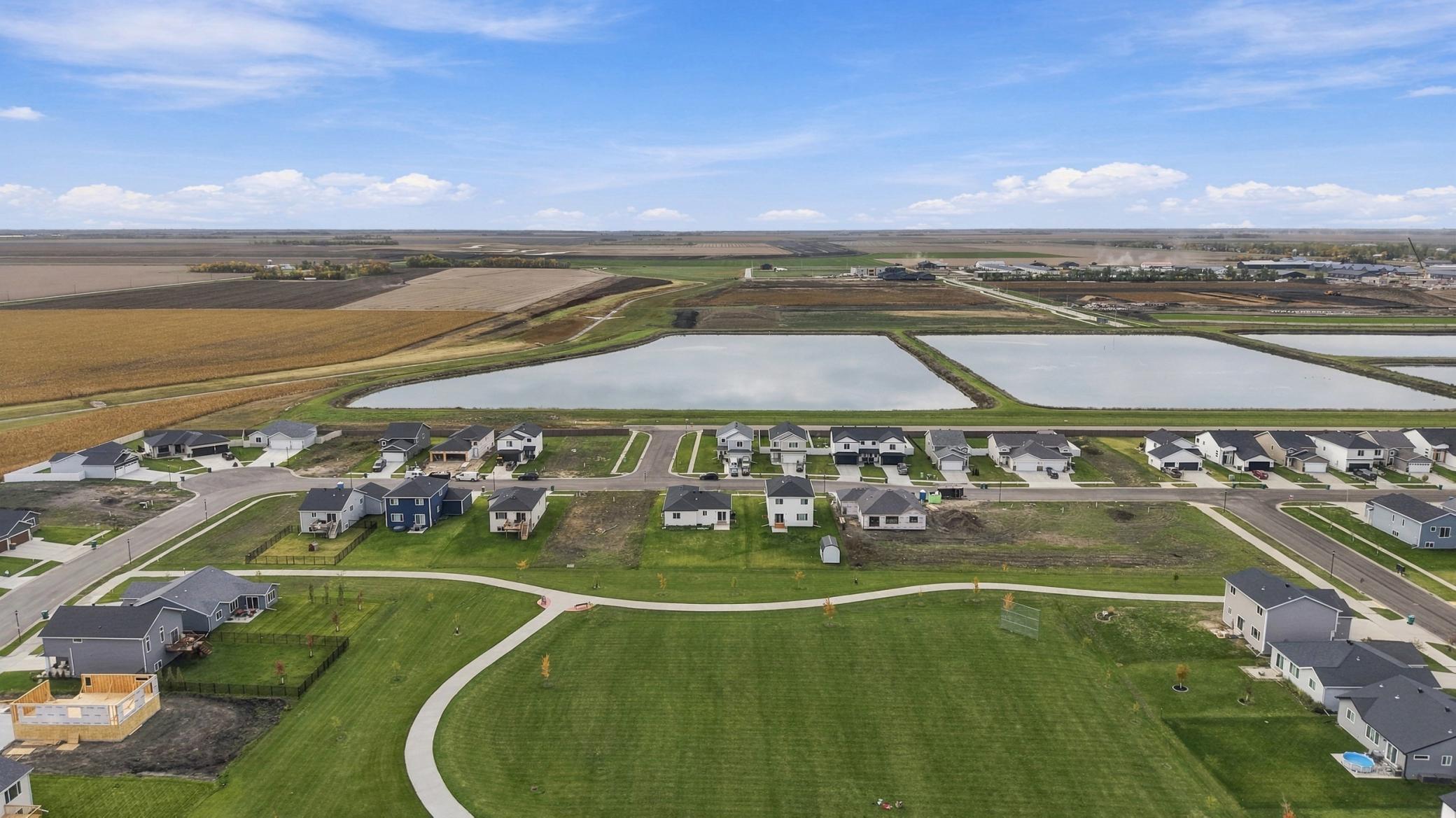 2024 single family home for sale at 838 2nd Avenue in Horace, ND — 4 bed, 3 bath (photo 3 of 40)
