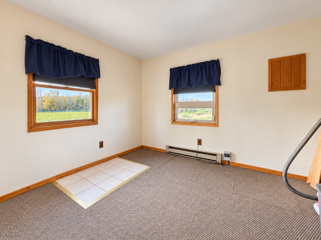 1982 single family home for sale at 20796 County Road 566 in Bovey, MN — 2 bed, 1 bath (photo 15 of 24)