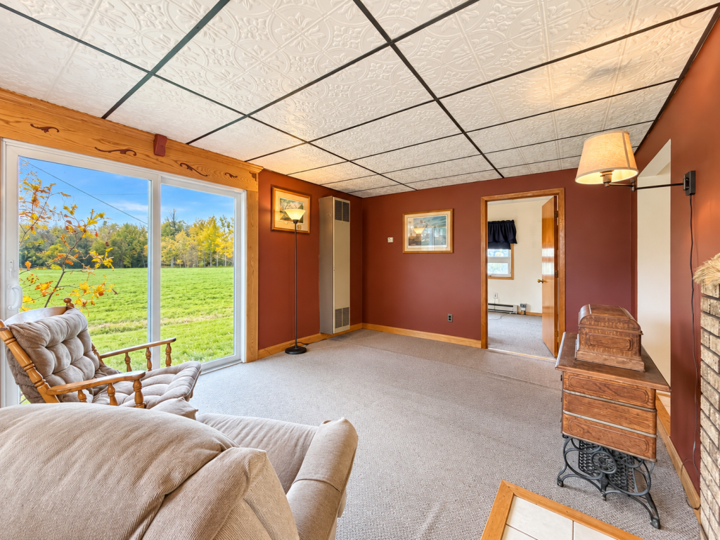 1982 single family home for sale at 20796 County Road 566 in Bovey, MN — 2 bed, 1 bath (photo 10 of 24)