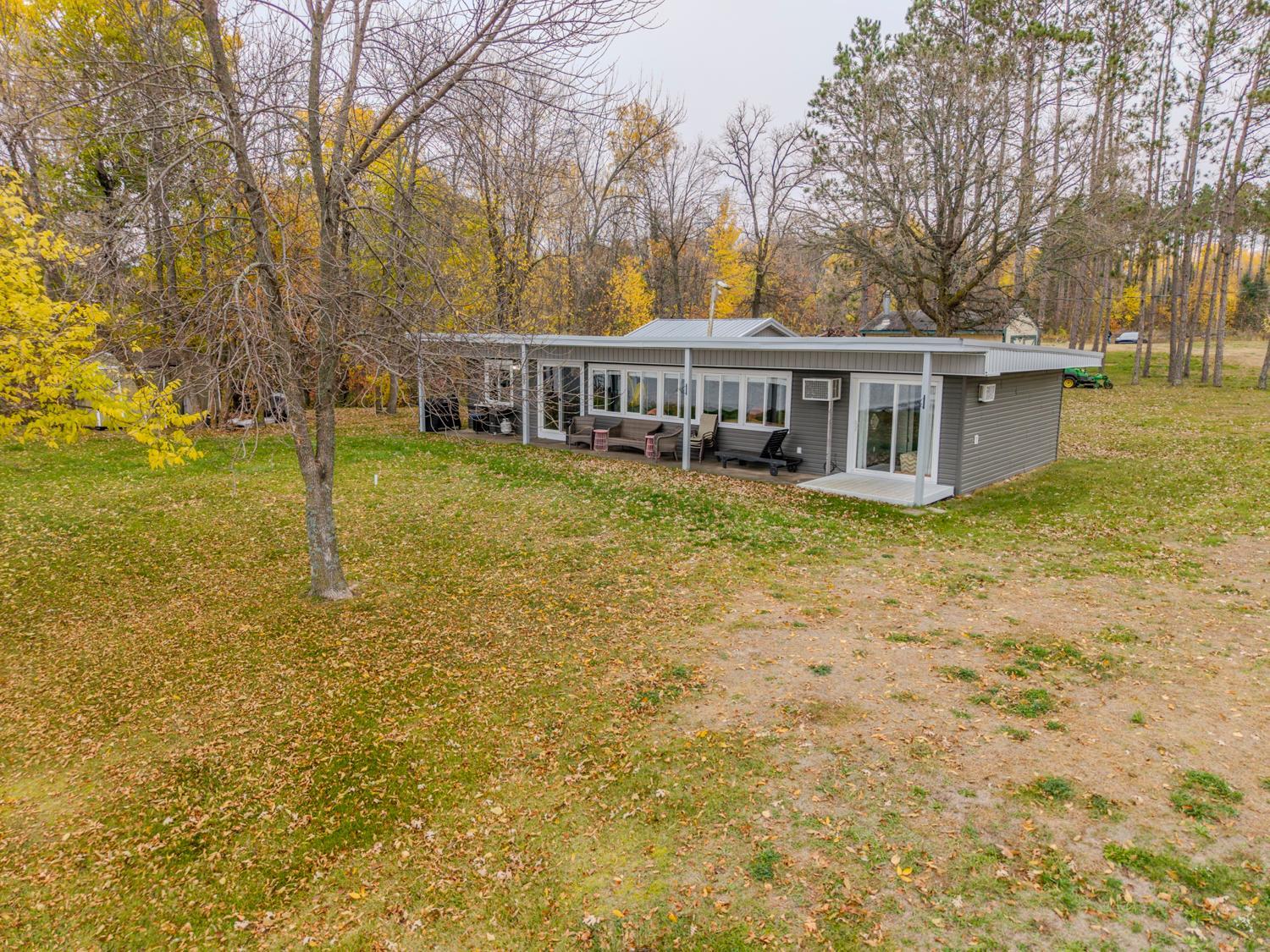 2004 single family home for sale at 29600 Coyote Road in Waubun, MN — 4 bed, 2 bath (photo 4 of 34)