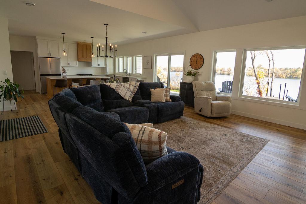 2025 single family home for sale at 1949 Rosewood Lane SE in Alexandria, MN — 5 bed, 4 bath (photo 14 of 83)