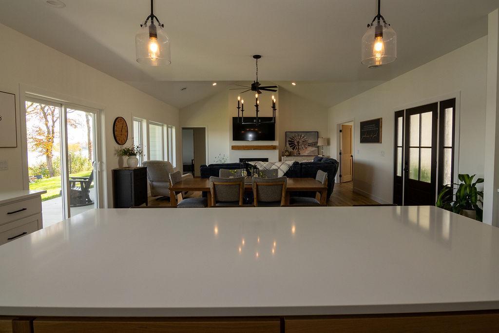 2025 single family home for sale at 1949 Rosewood Lane SE in Alexandria, MN — 5 bed, 4 bath (photo 21 of 83)
