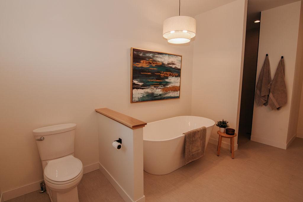 2025 single family home for sale at 1949 Rosewood Lane SE in Alexandria, MN — 5 bed, 4 bath (photo 33 of 83)