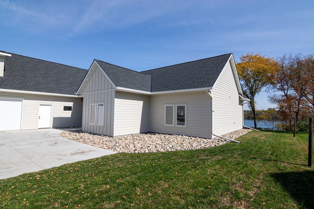 2025 single family home for sale at 1949 Rosewood Lane SE in Alexandria, MN — 5 bed, 4 bath (photo 82 of 83)