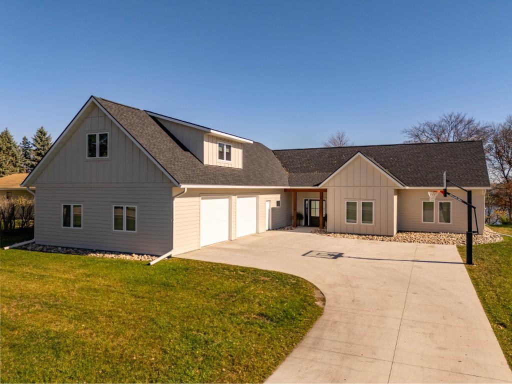 2025 single family home for sale at 1949 Rosewood Lane SE in Alexandria, MN — 5 bed, 4 bath