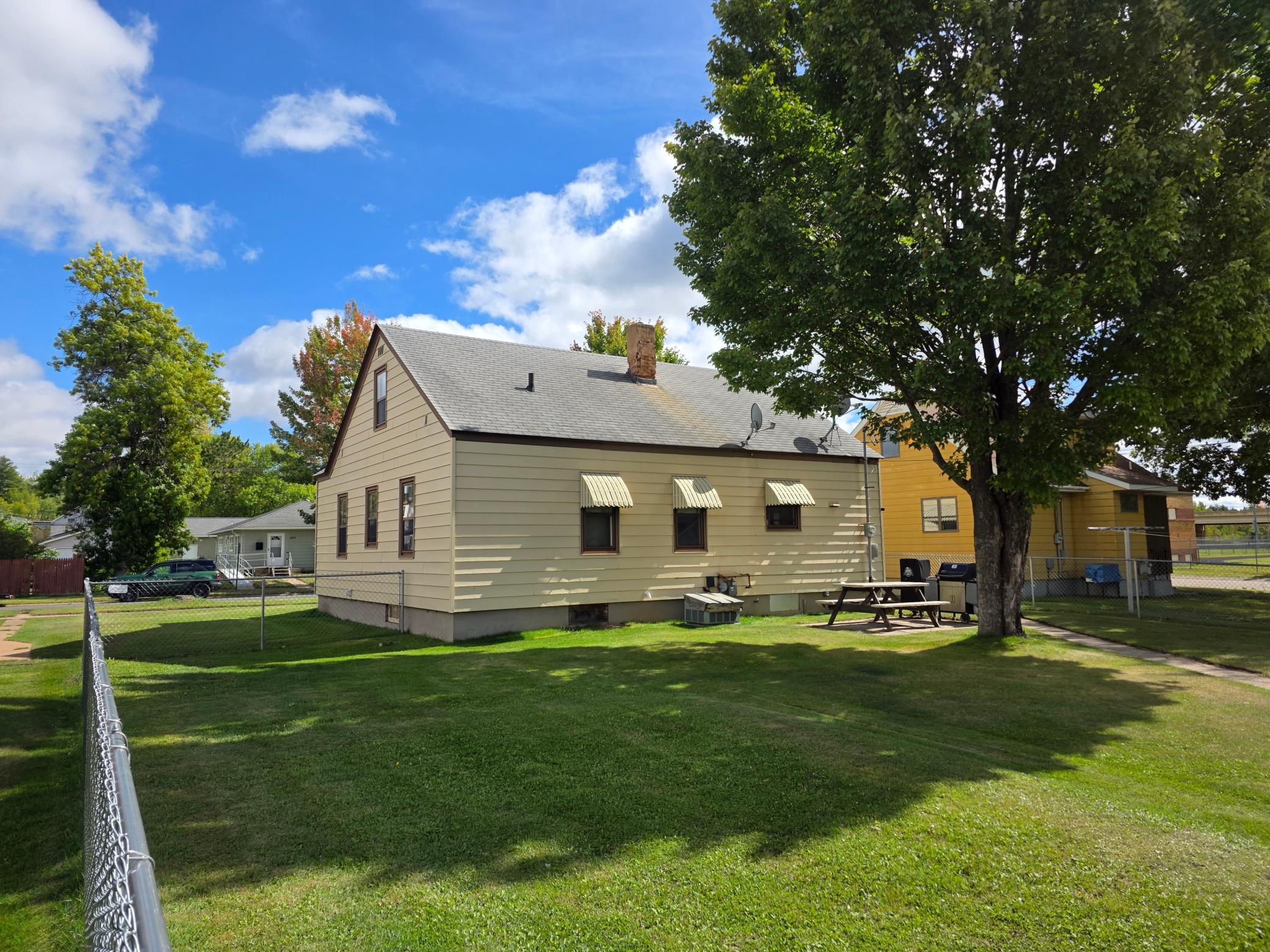 1948 single family home for sale at 629 3rd Street in Nashwauk, MN — 3 bed, 2 bath (photo 5 of 31)