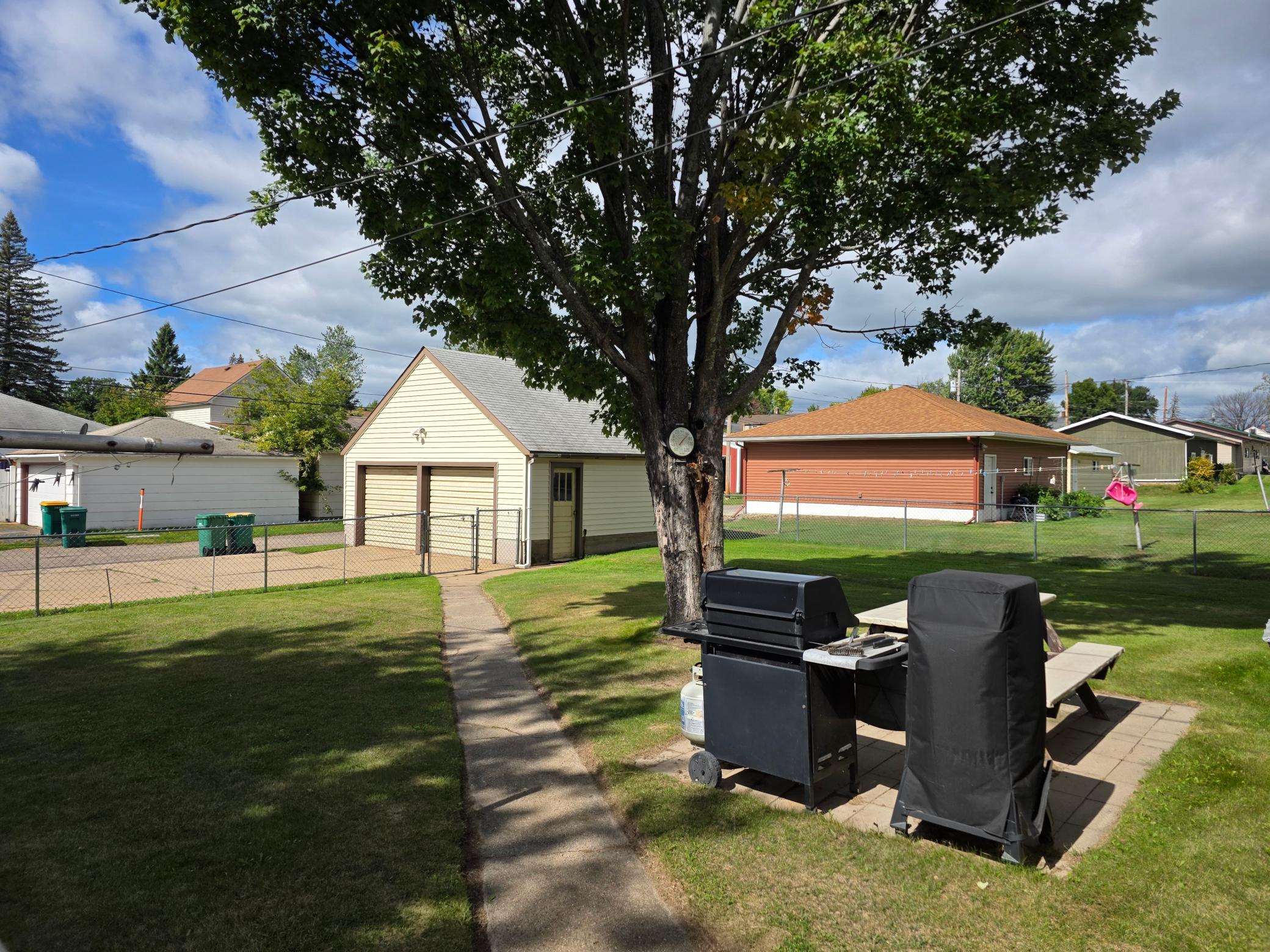 1948 single family home for sale at 629 3rd Street in Nashwauk, MN — 3 bed, 2 bath (photo 6 of 31)