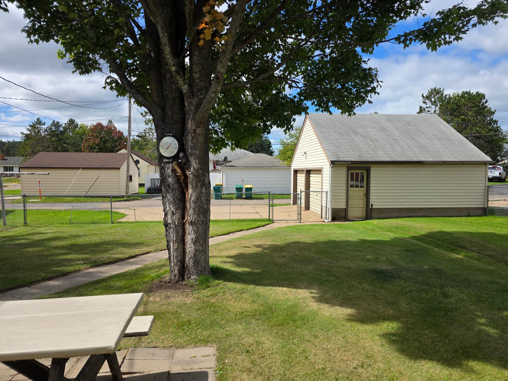 1948 single family home for sale at 629 3rd Street in Nashwauk, MN — 3 bed, 2 bath (photo 10 of 31)