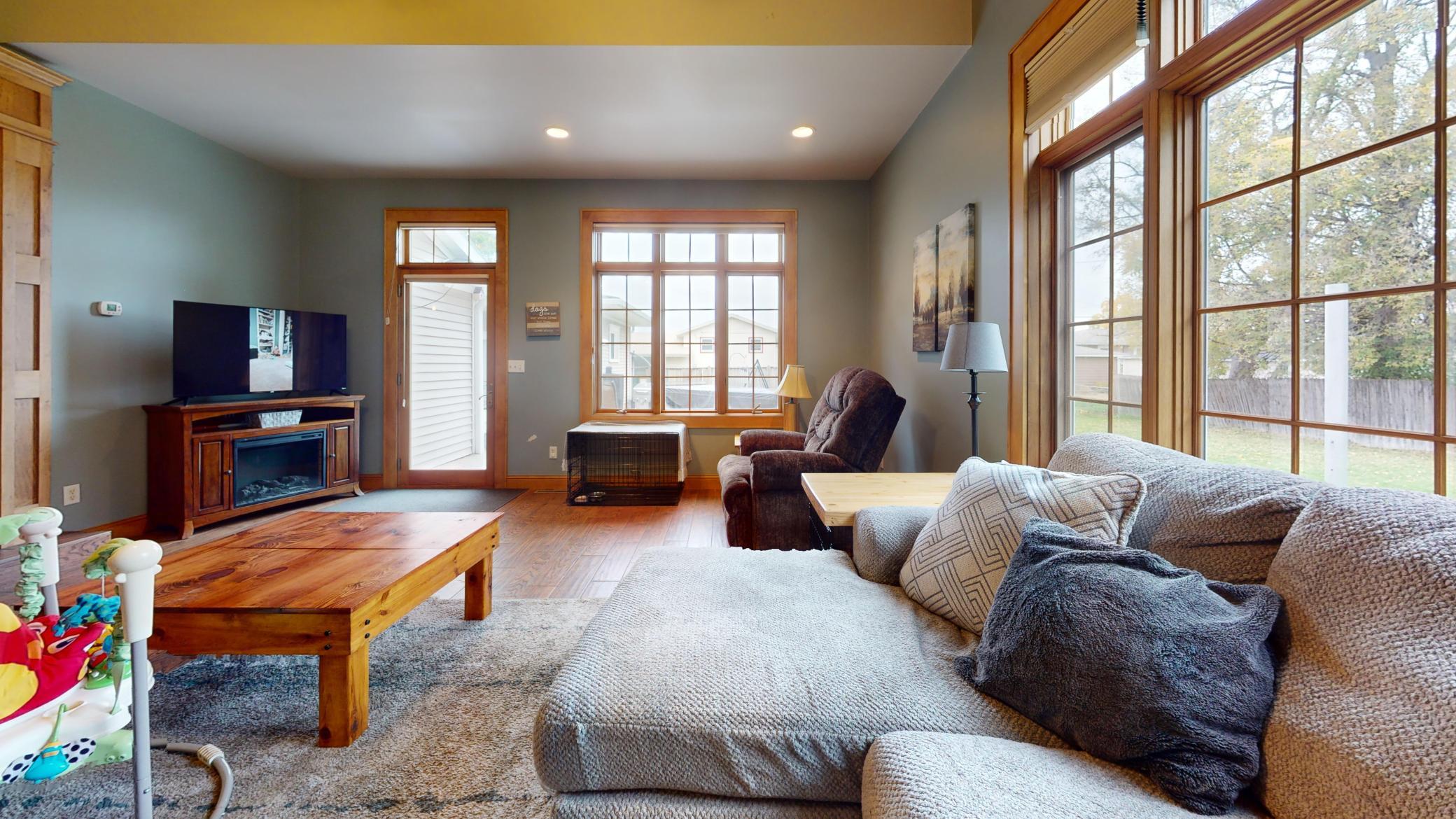 1968 single family home for sale at 1130 Phinney Avenue in Detroit Lakes, MN — 5 bed, 3 bath (photo 19 of 74)