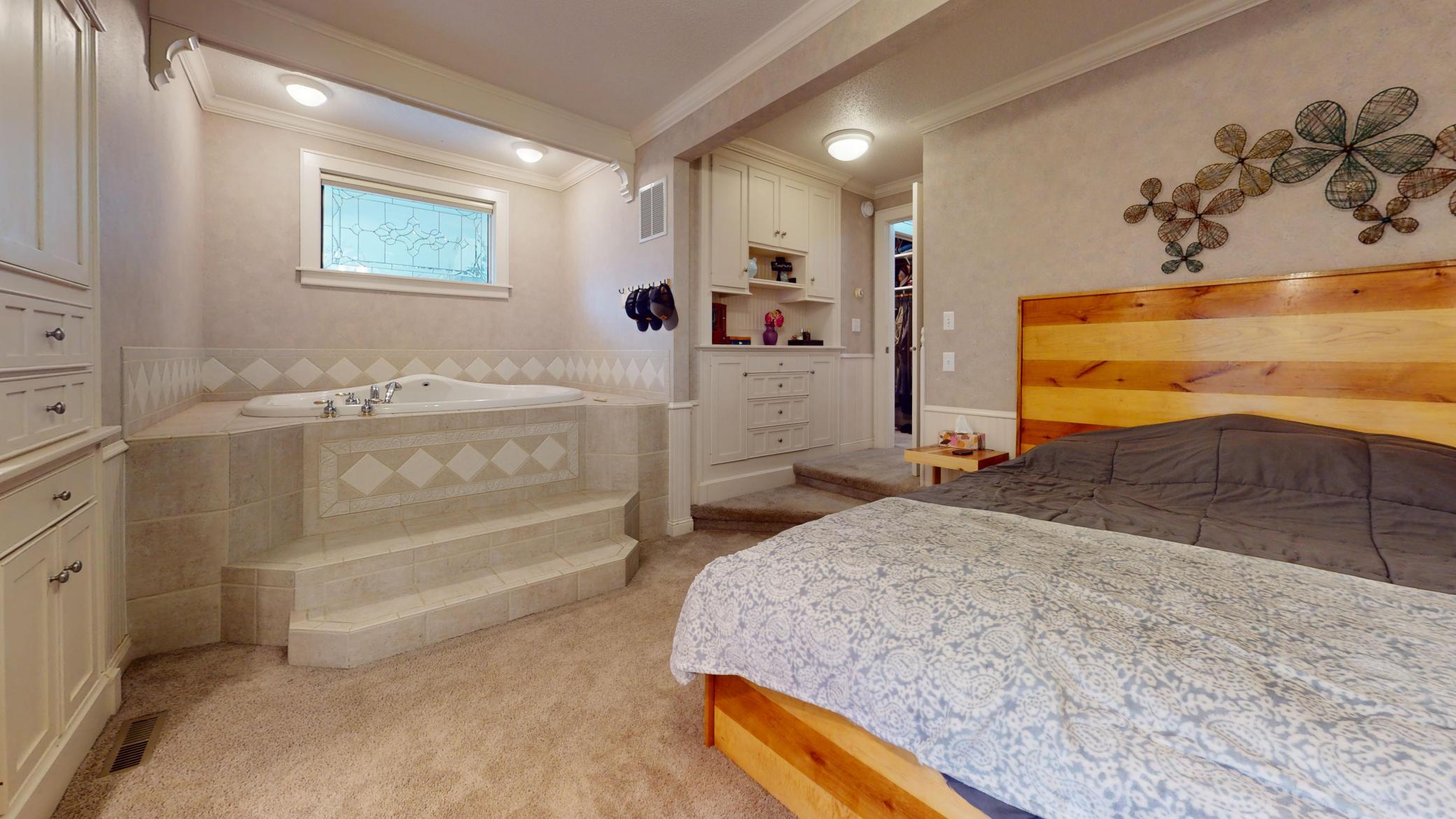 1968 single family home for sale at 1130 Phinney Avenue in Detroit Lakes, MN — 5 bed, 3 bath (photo 34 of 74)