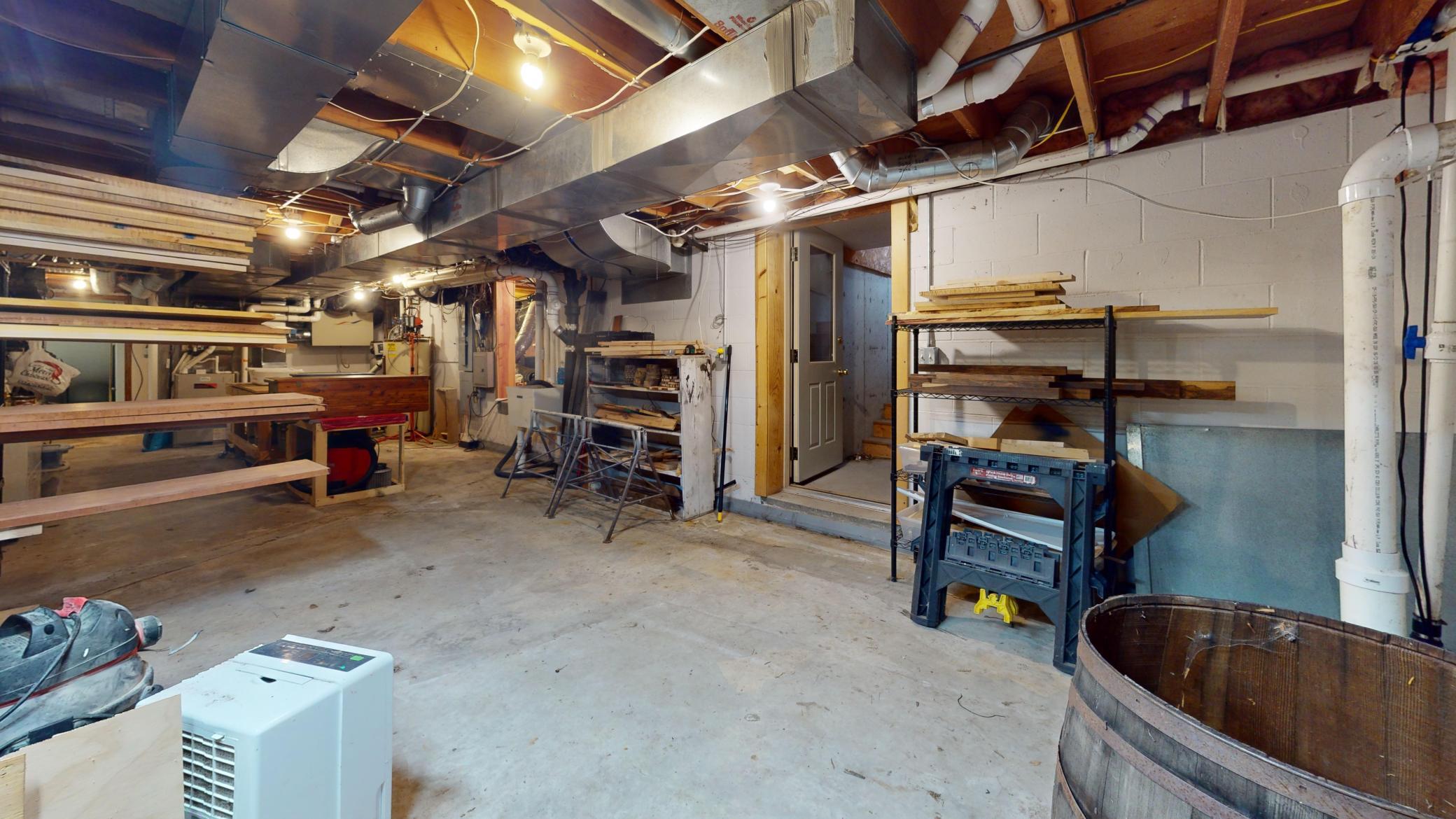 1968 single family home for sale at 1130 Phinney Avenue in Detroit Lakes, MN — 5 bed, 3 bath (photo 57 of 74)
