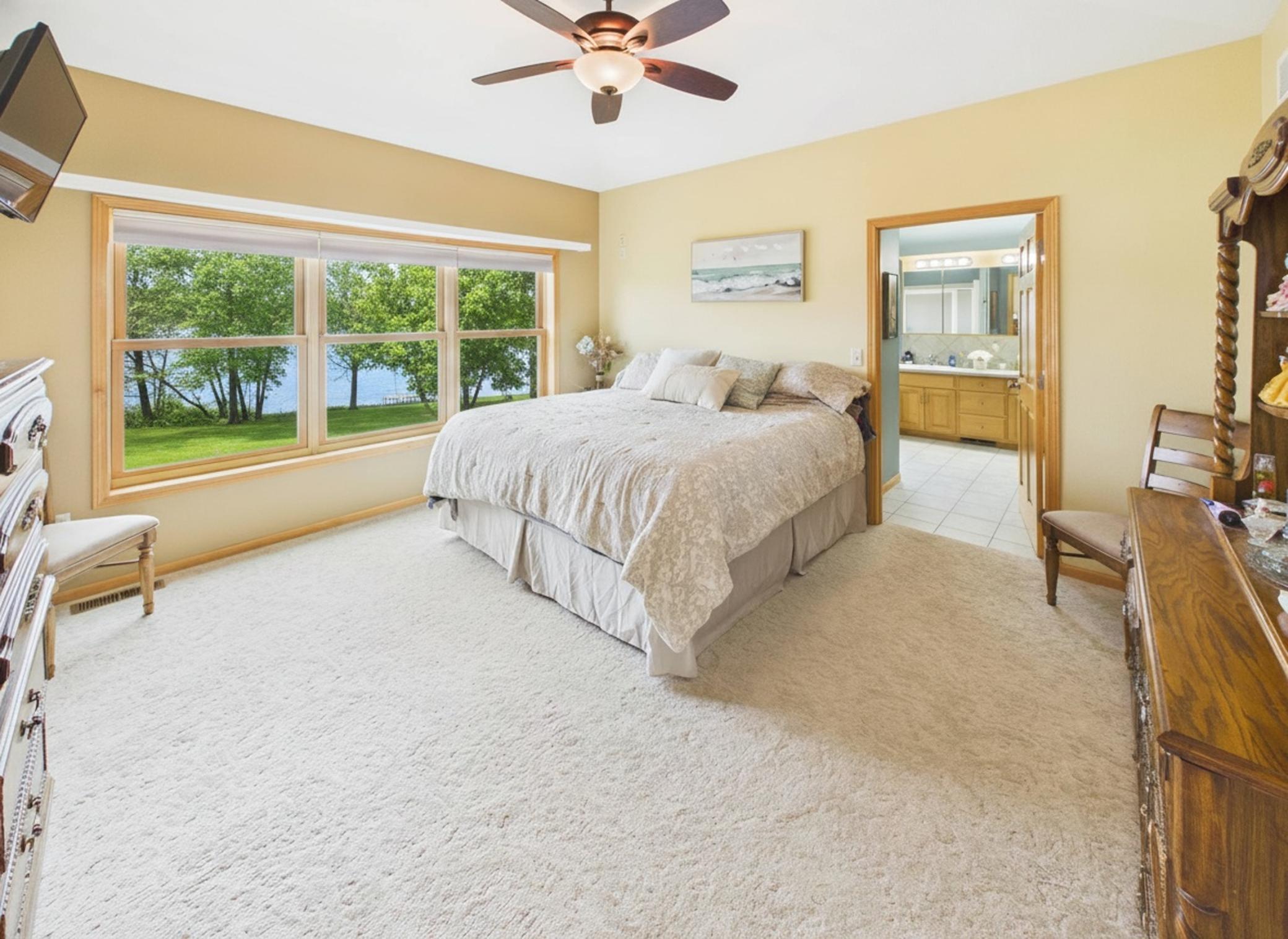 2006 single family home for sale at 18559 Empire Trail in Burtrum, MN — 5 bed, 5 bath (photo 25 of 72)
