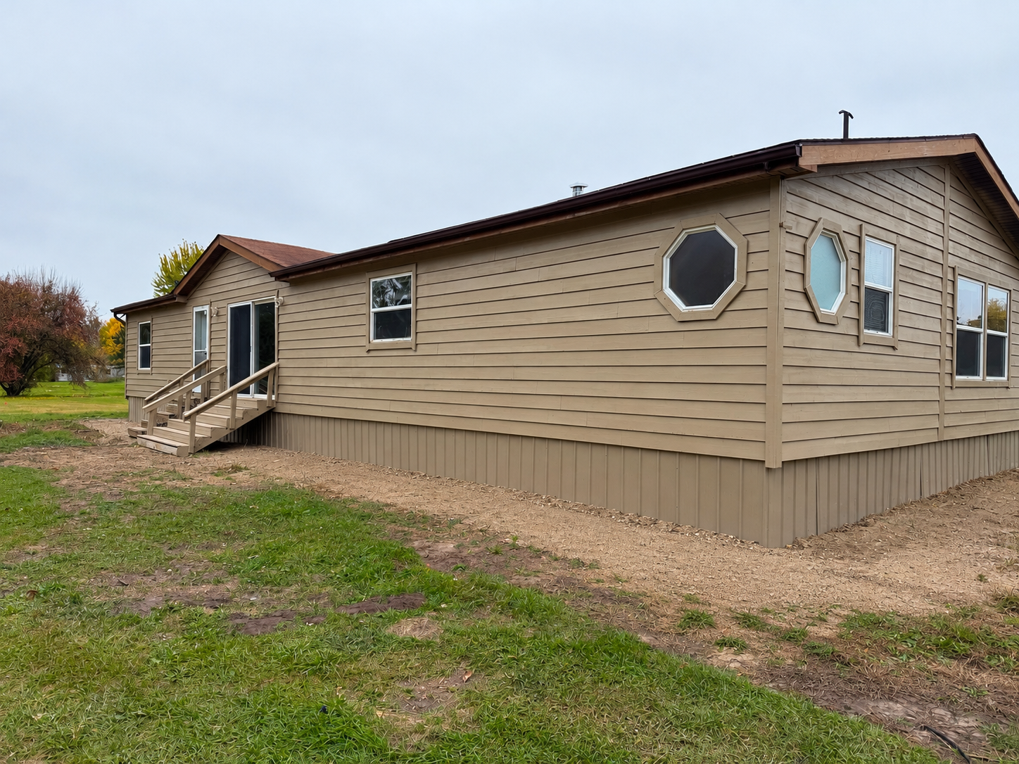 2001 single family home for sale at 138 Park Circle in Ottertail, MN — 3 bed, 2 bath (photo 2 of 21)