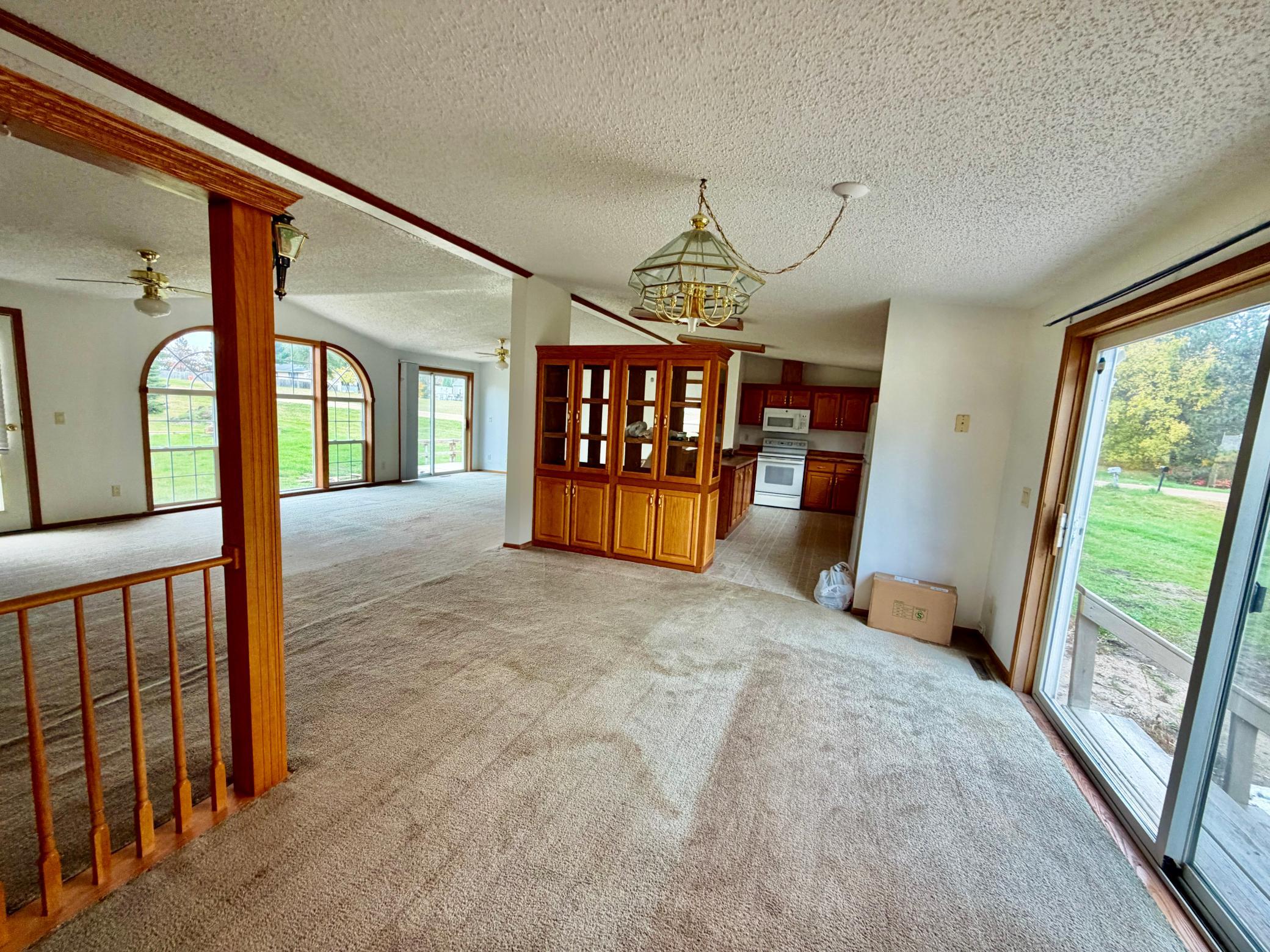 2001 single family home for sale at 138 Park Circle in Ottertail, MN — 3 bed, 2 bath (photo 3 of 21)