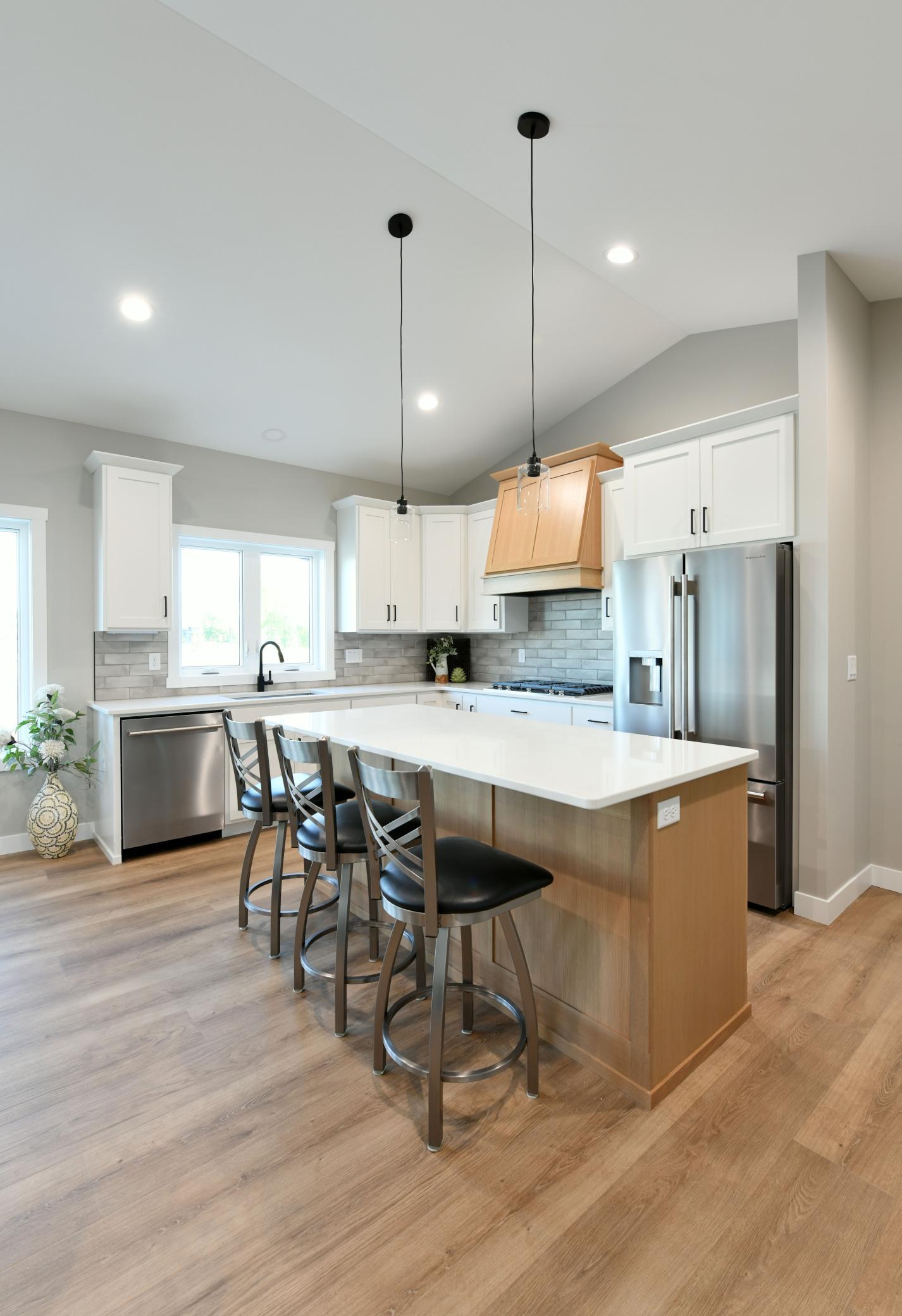2026 single family home for sale at 3155 Archer Place S in Fargo, ND — 3 bed, 2 bath (photo 6 of 31)