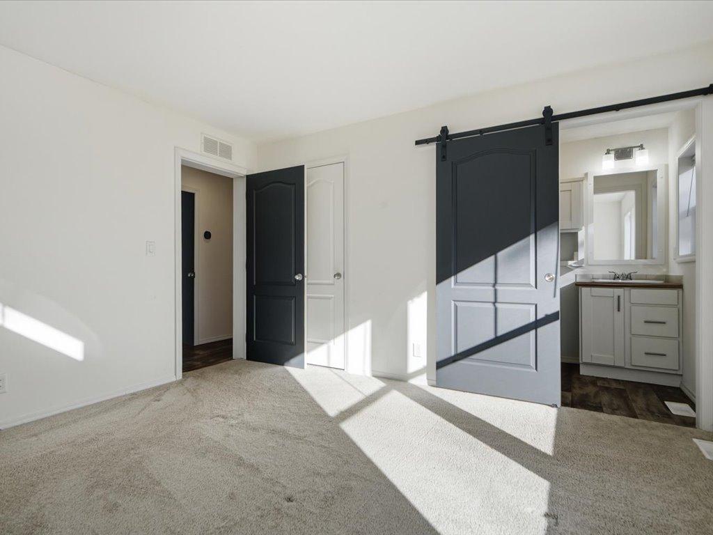 2021 single family home for sale at 33977 Pine View Lane in Crosslake, MN — 3 bed, 2 bath (photo 11 of 29)