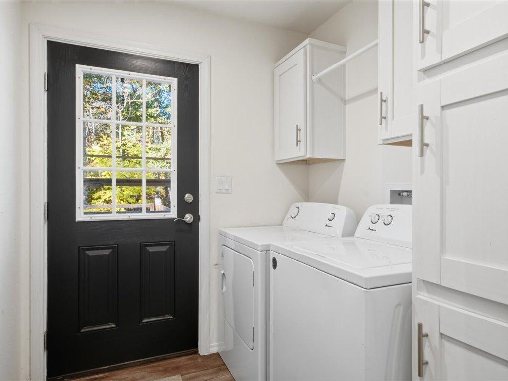 2021 single family home for sale at 33977 Pine View Lane in Crosslake, MN — 3 bed, 2 bath (photo 16 of 29)