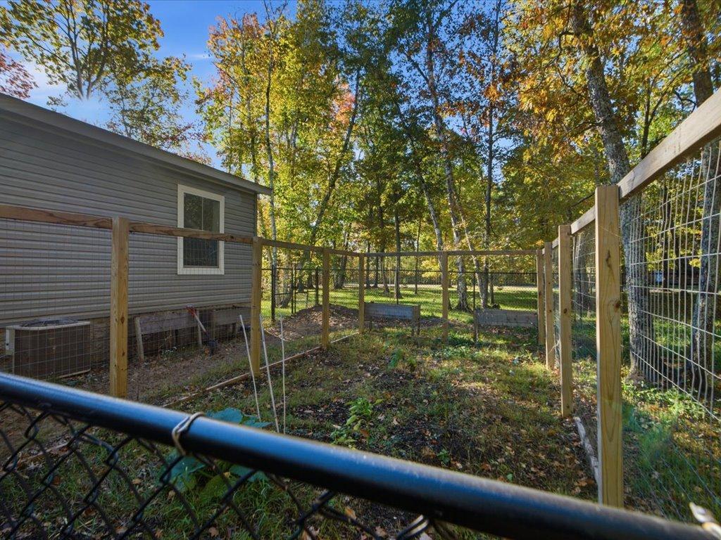 2021 single family home for sale at 33977 Pine View Lane in Crosslake, MN — 3 bed, 2 bath (photo 24 of 29)