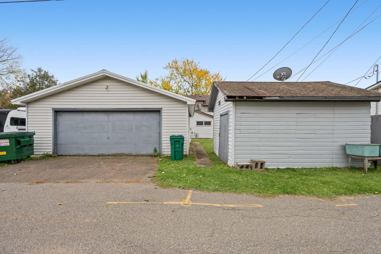 1930 single family home for sale at 620 W 2nd Avenue in Keewatin, MN — 3 bed, 3 bath (photo 13 of 24)