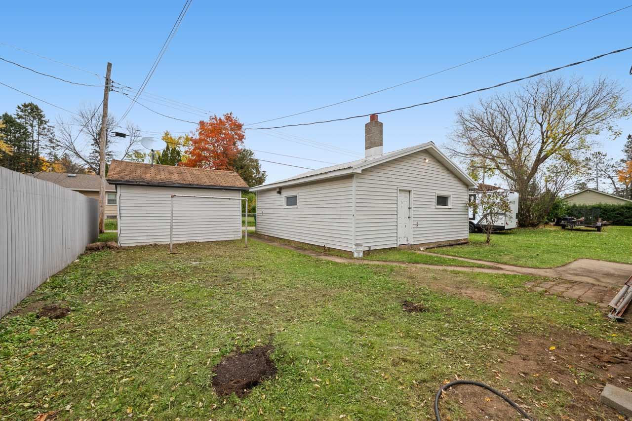 1930 single family home for sale at 620 W 2nd Avenue in Keewatin, MN — 3 bed, 3 bath (photo 15 of 24)