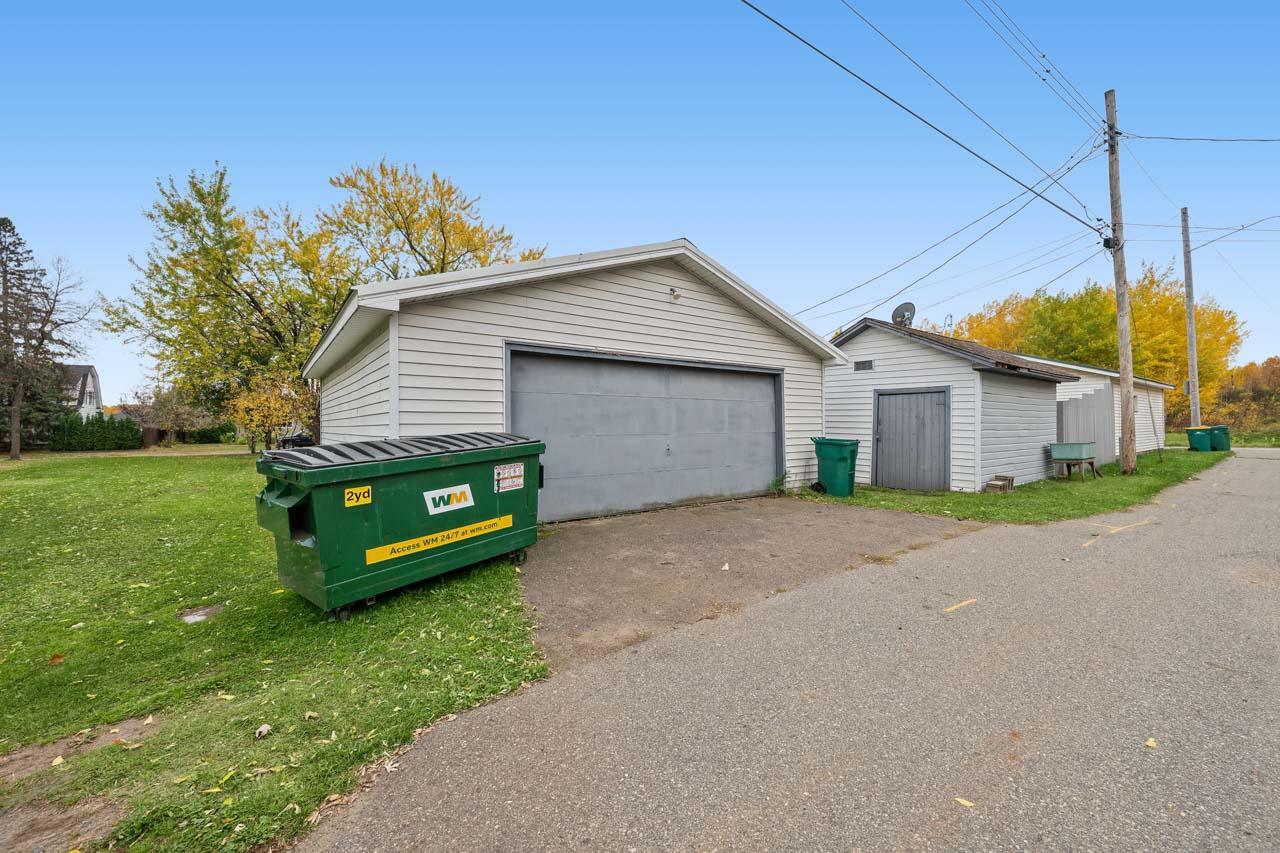 1930 single family home for sale at 620 W 2nd Avenue in Keewatin, MN — 3 bed, 3 bath (photo 17 of 24)